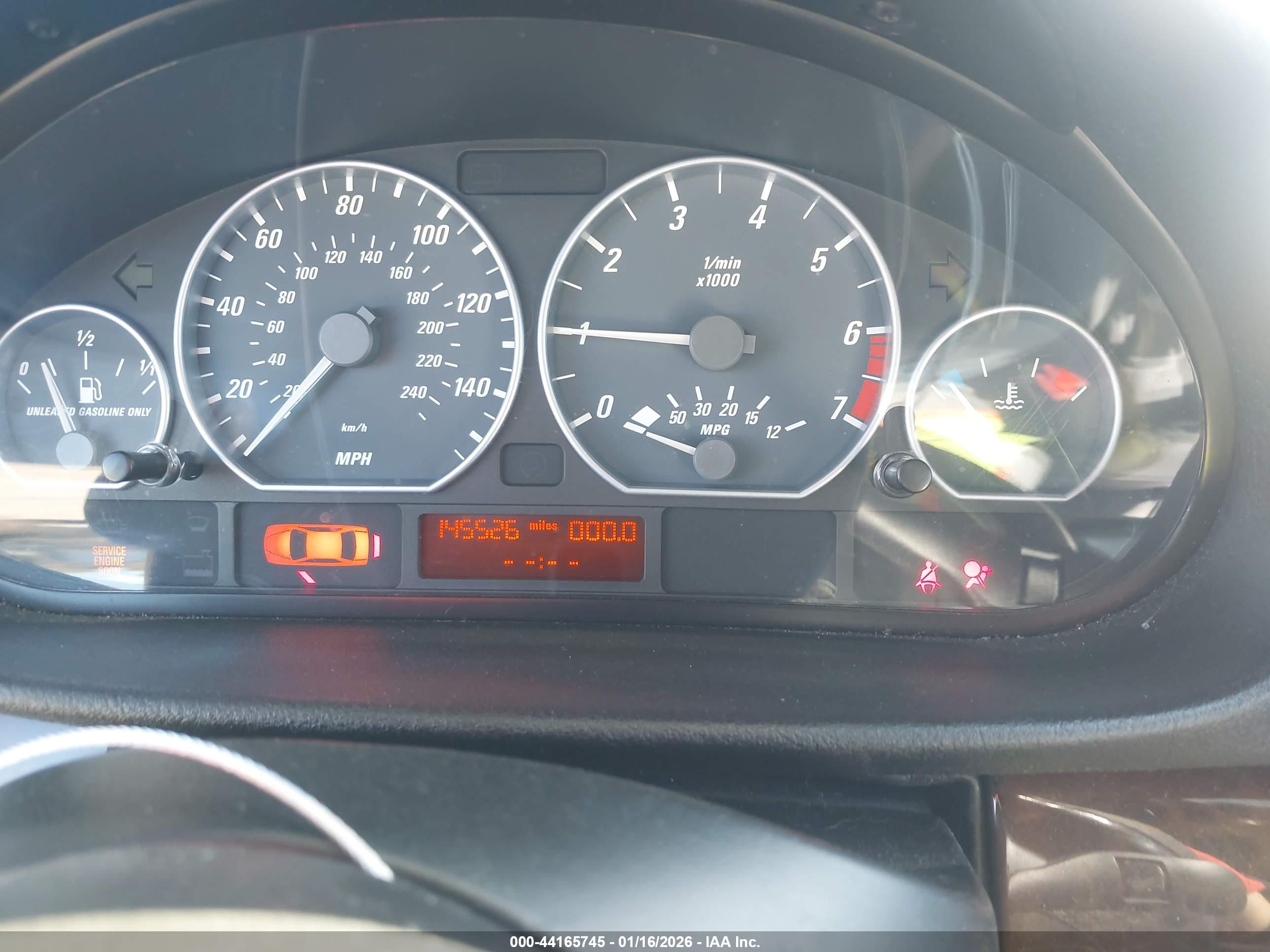 BMW 330CI image 7
