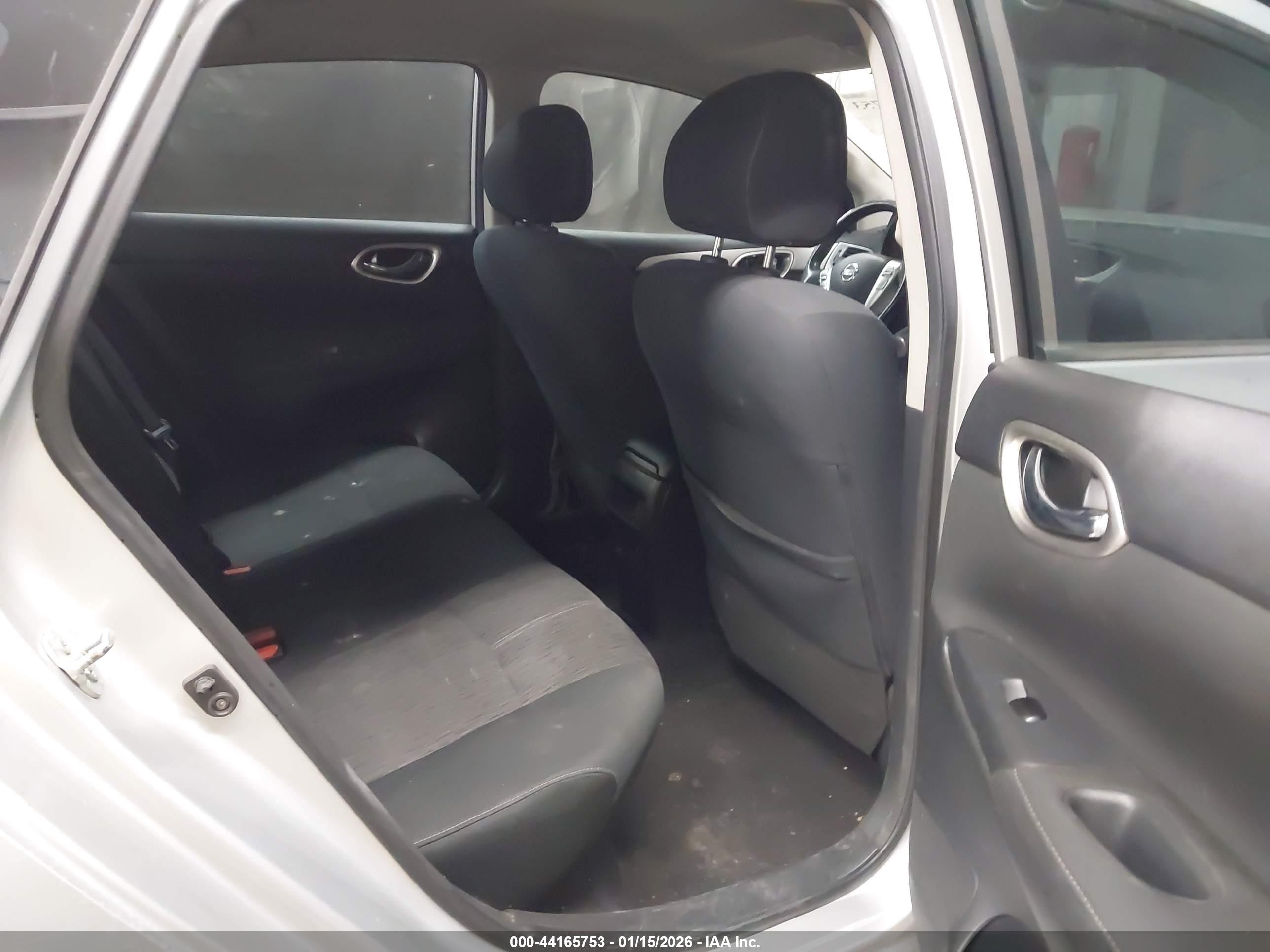 NISSAN SENTRA image 8