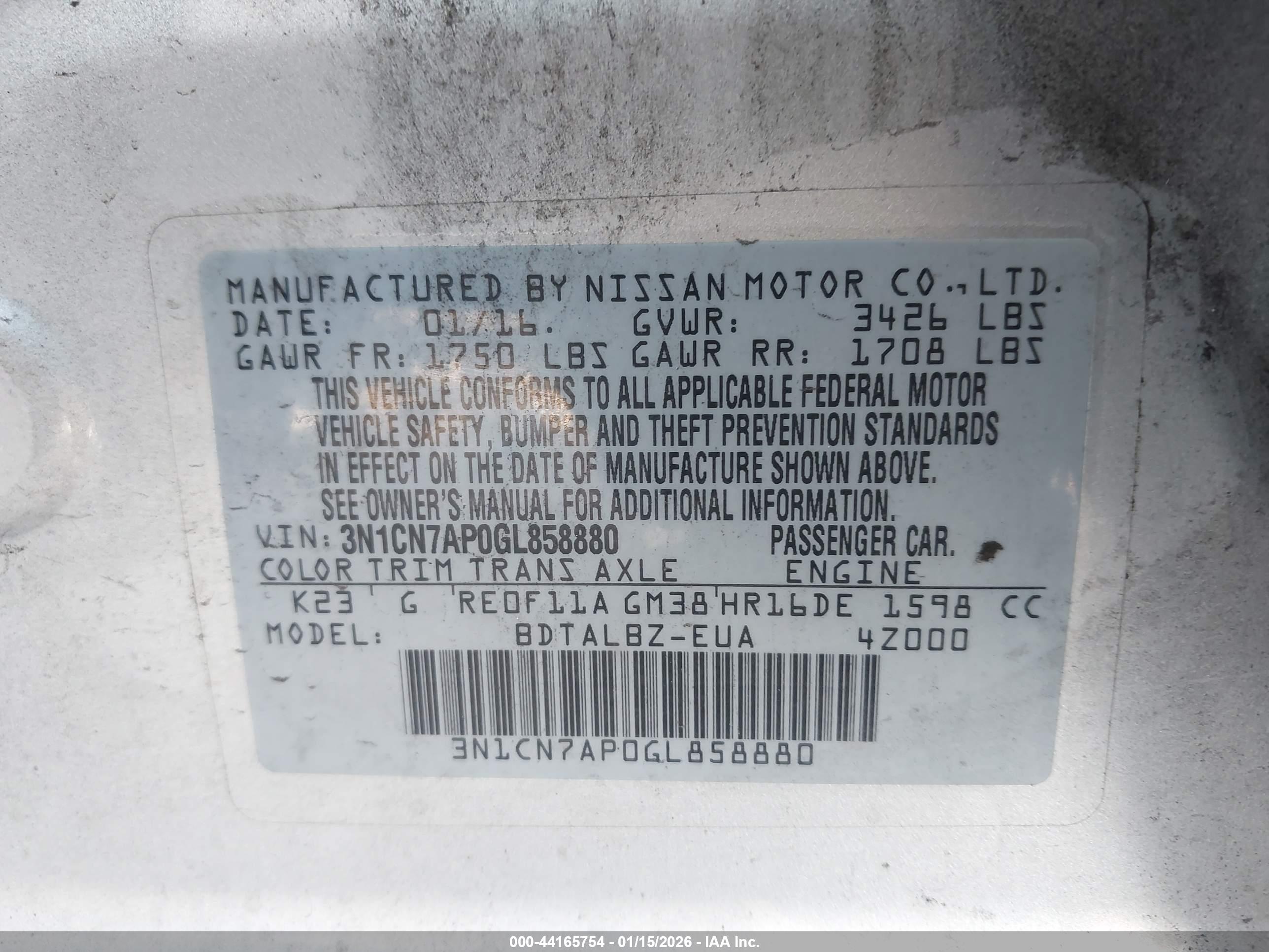 NISSAN VERSA image 9