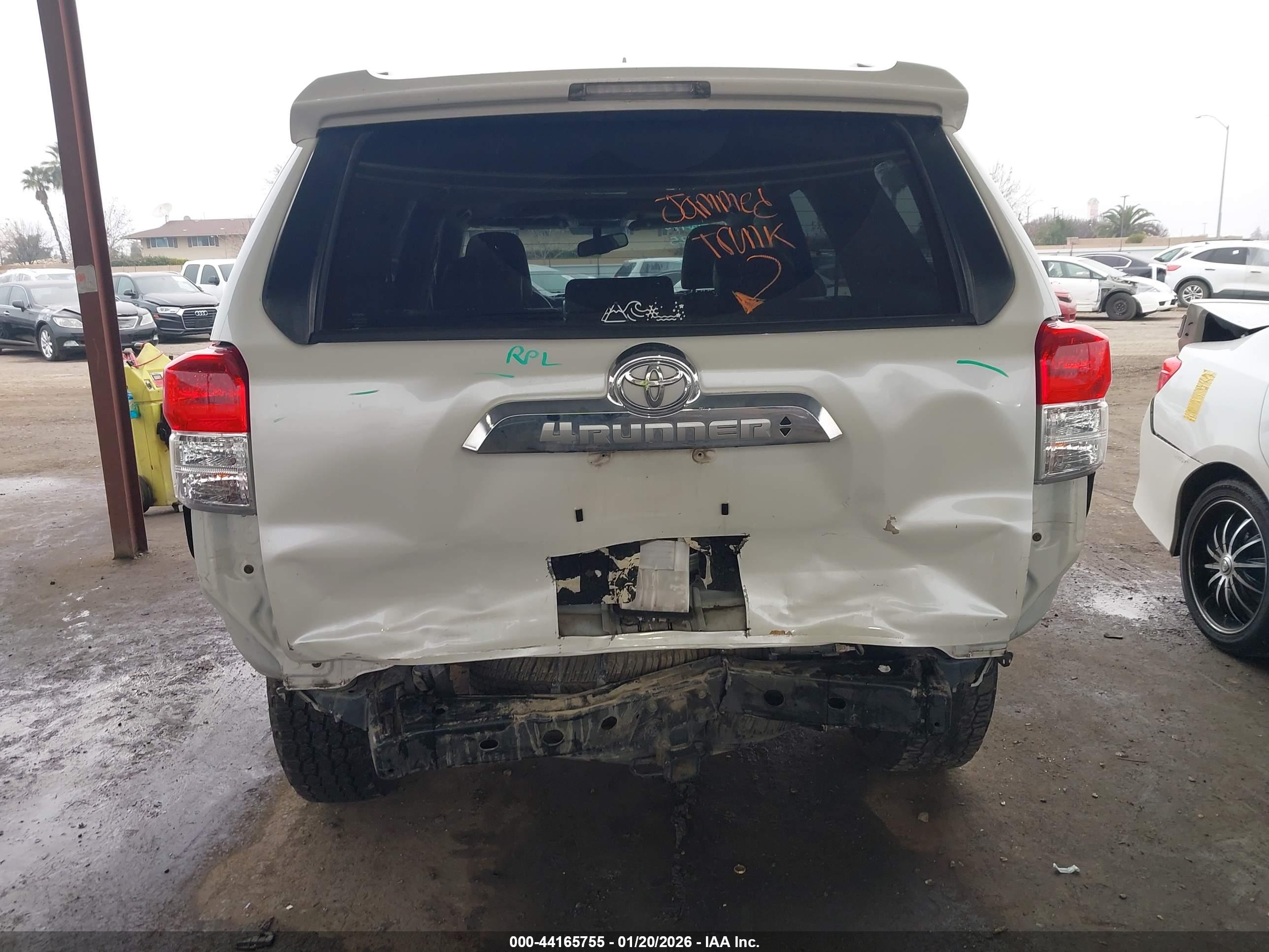 TOYOTA 4RUNNER image 6