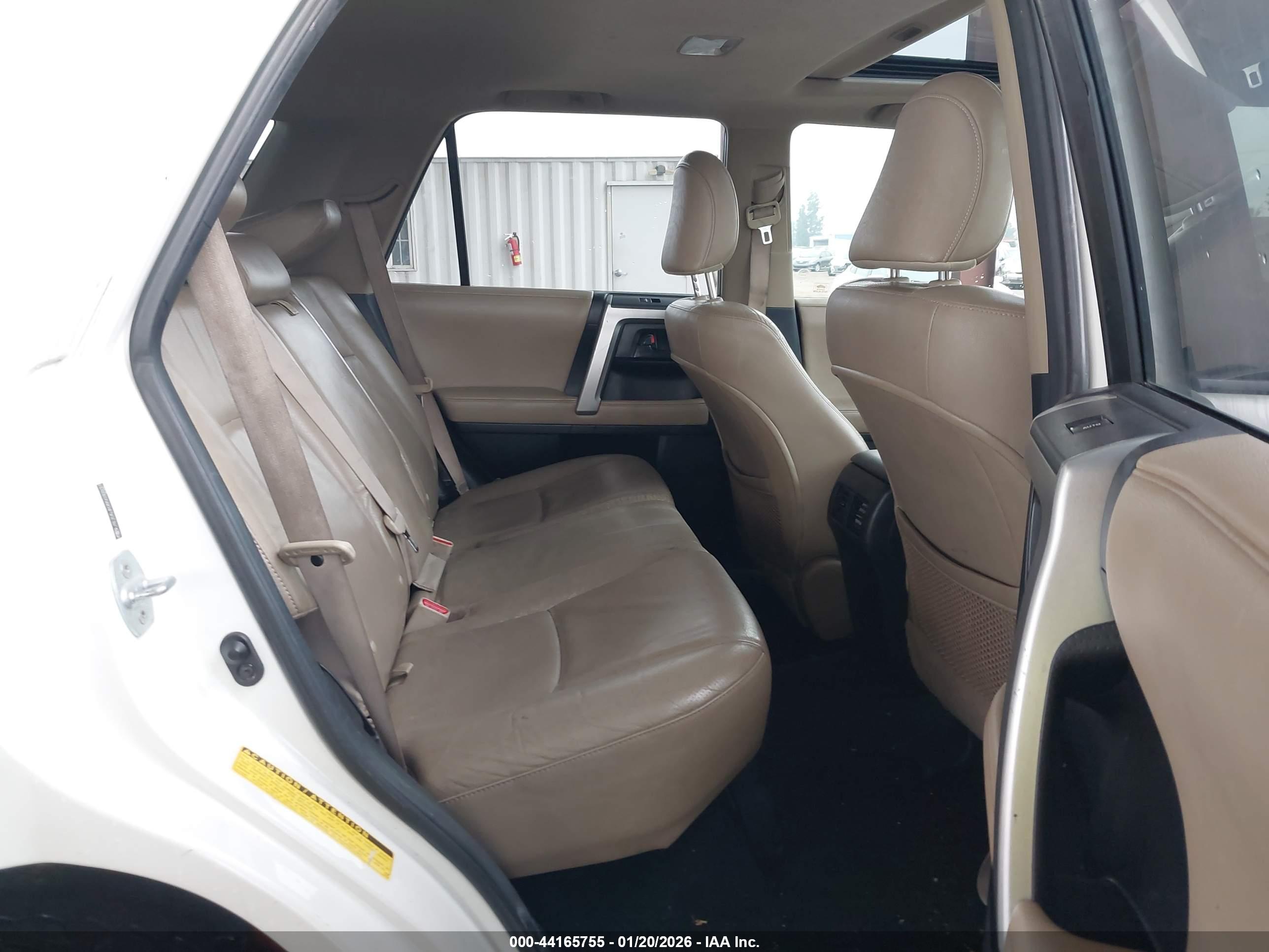 TOYOTA 4RUNNER image 8