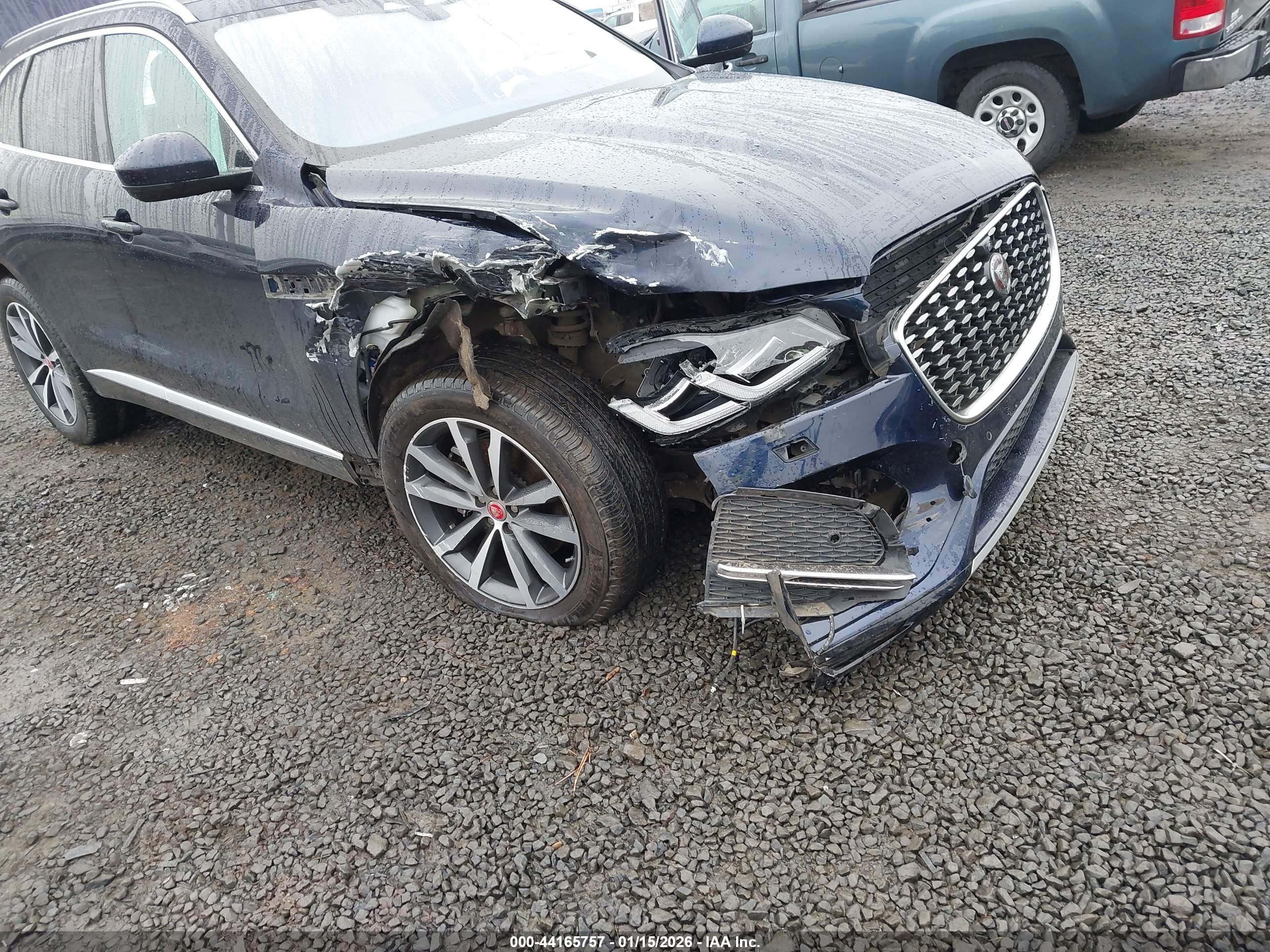 JAGUAR F-PACE image 6