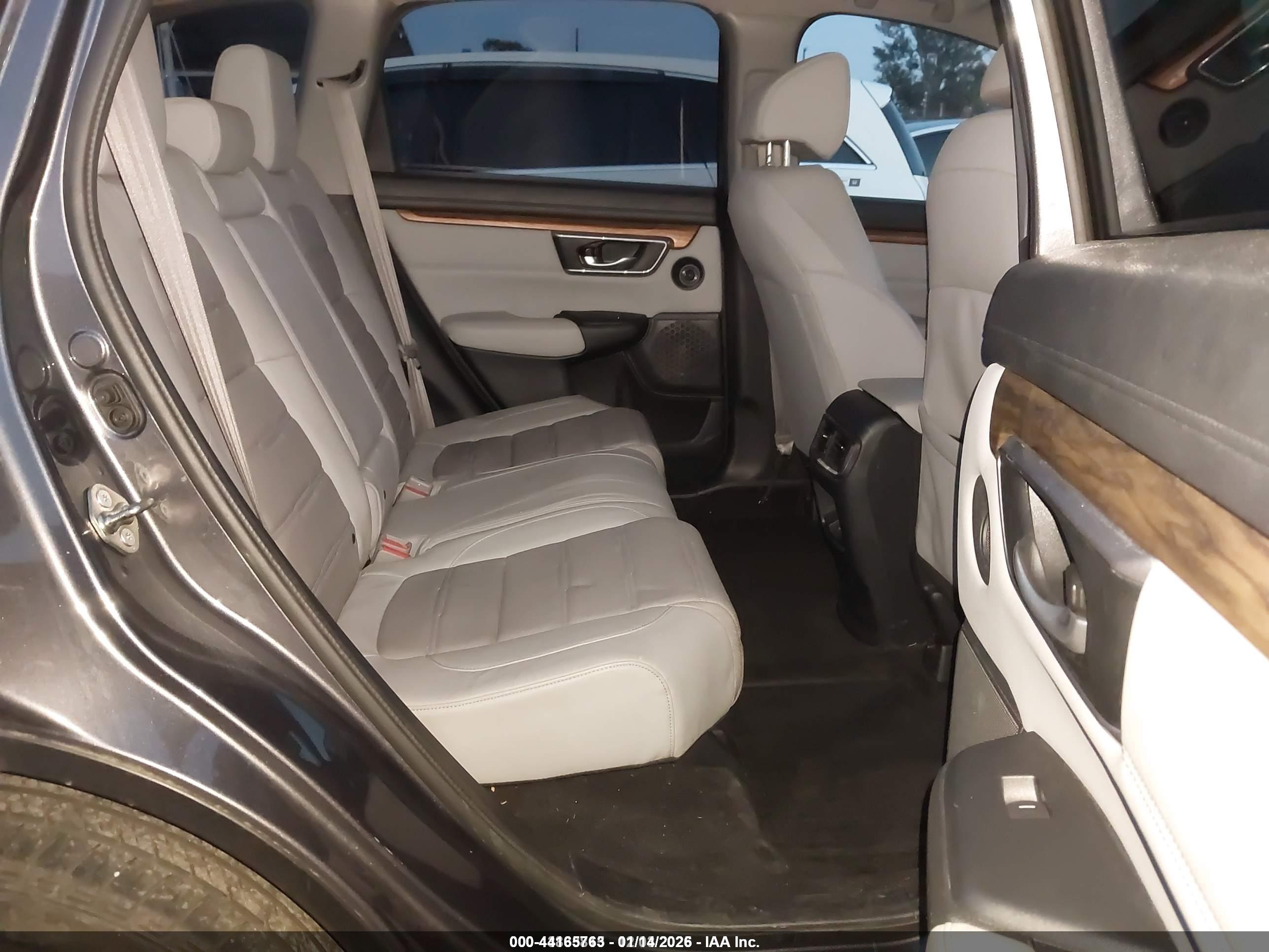 HONDA CR-V image 8