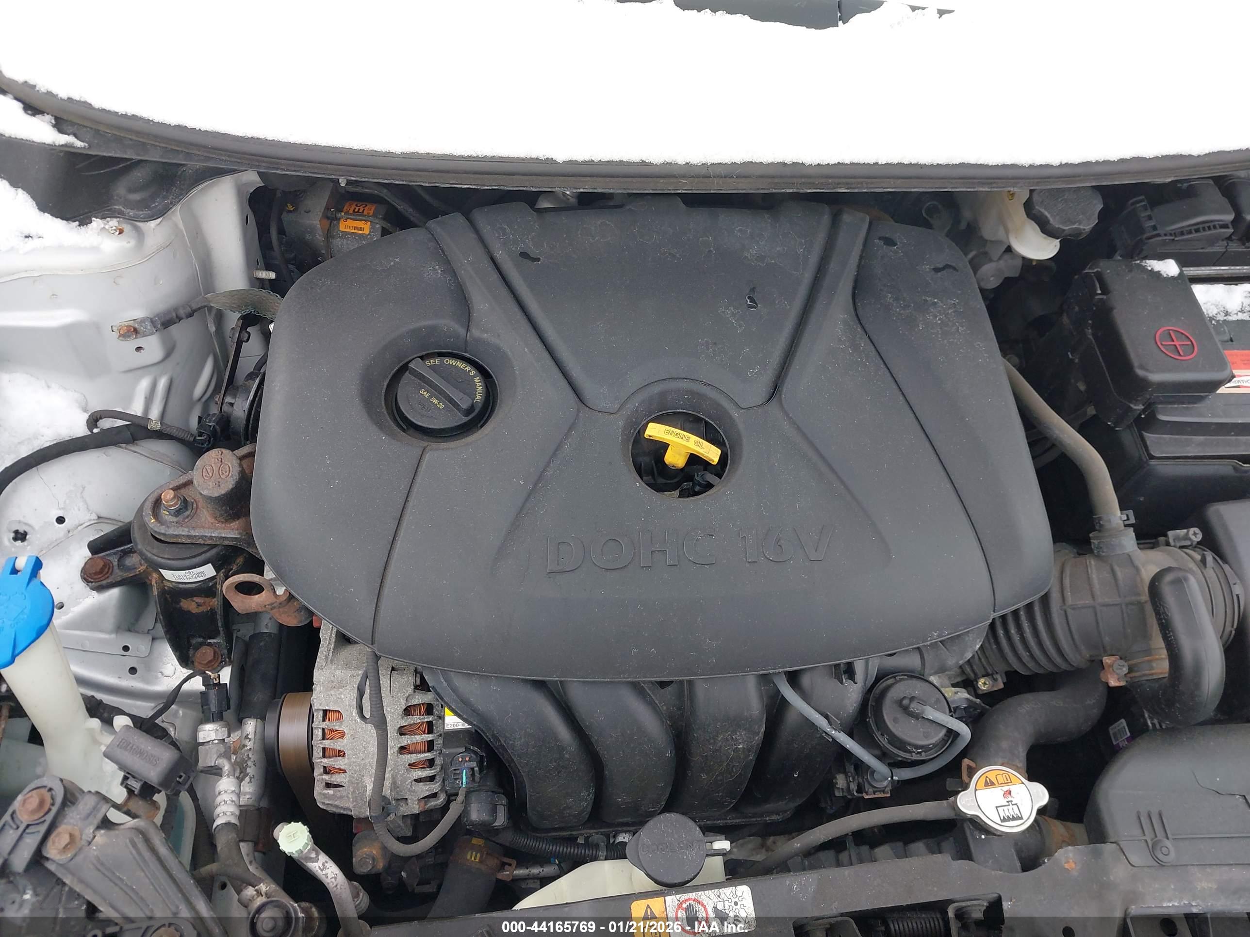 HYUNDAI ELANTRA image 10