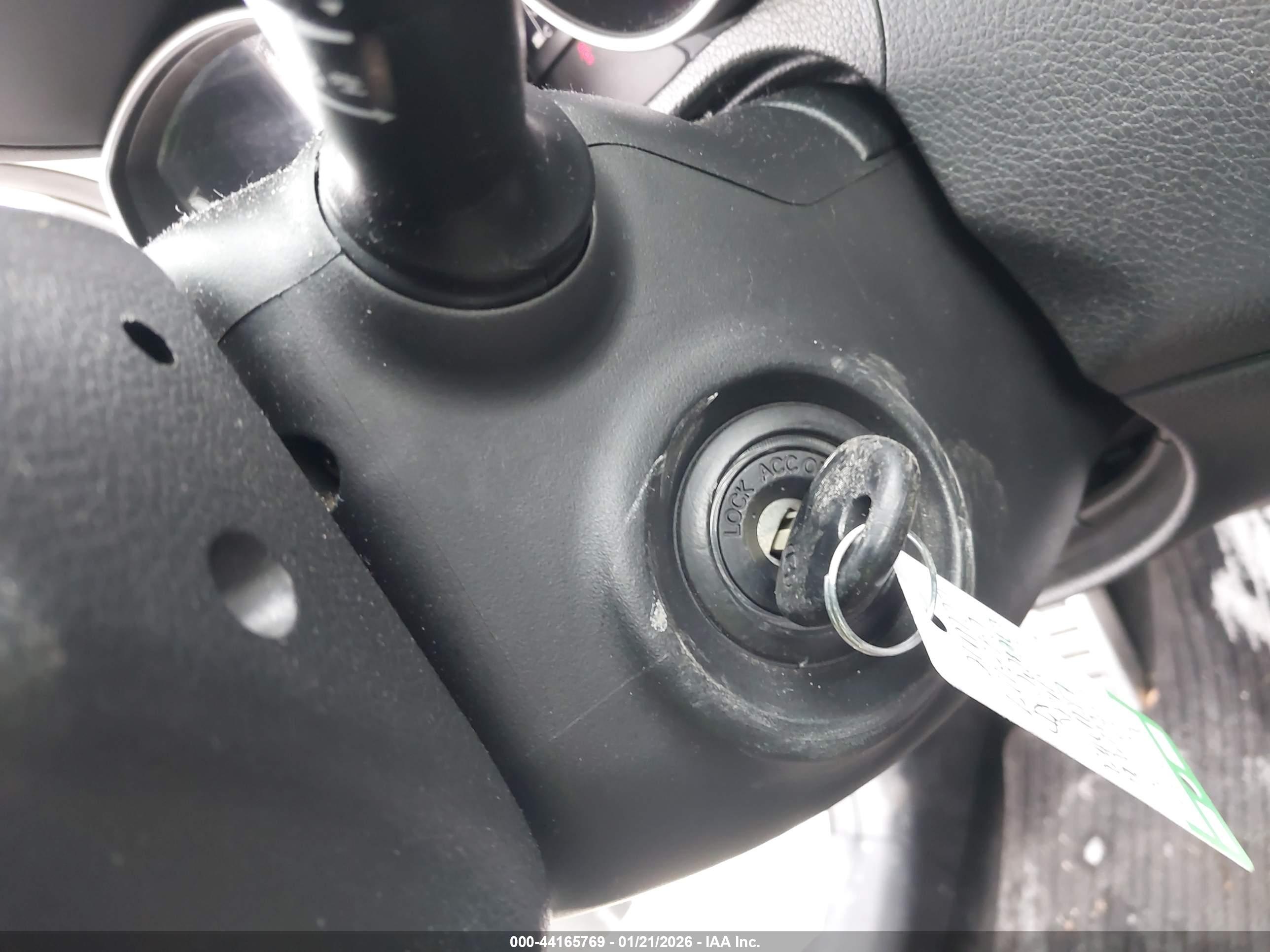 HYUNDAI ELANTRA image 11