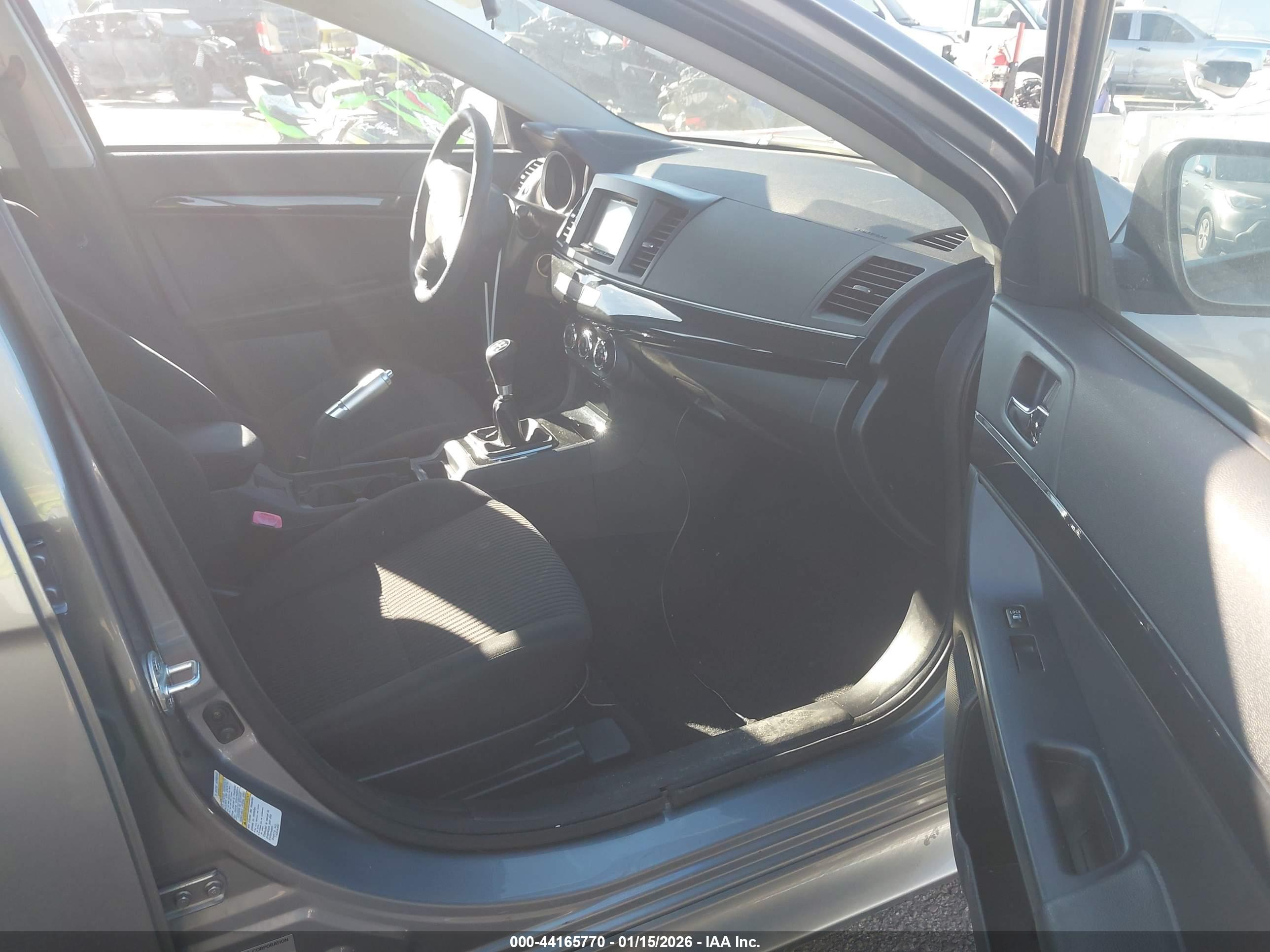 MITSUBISHI LANCER image 5