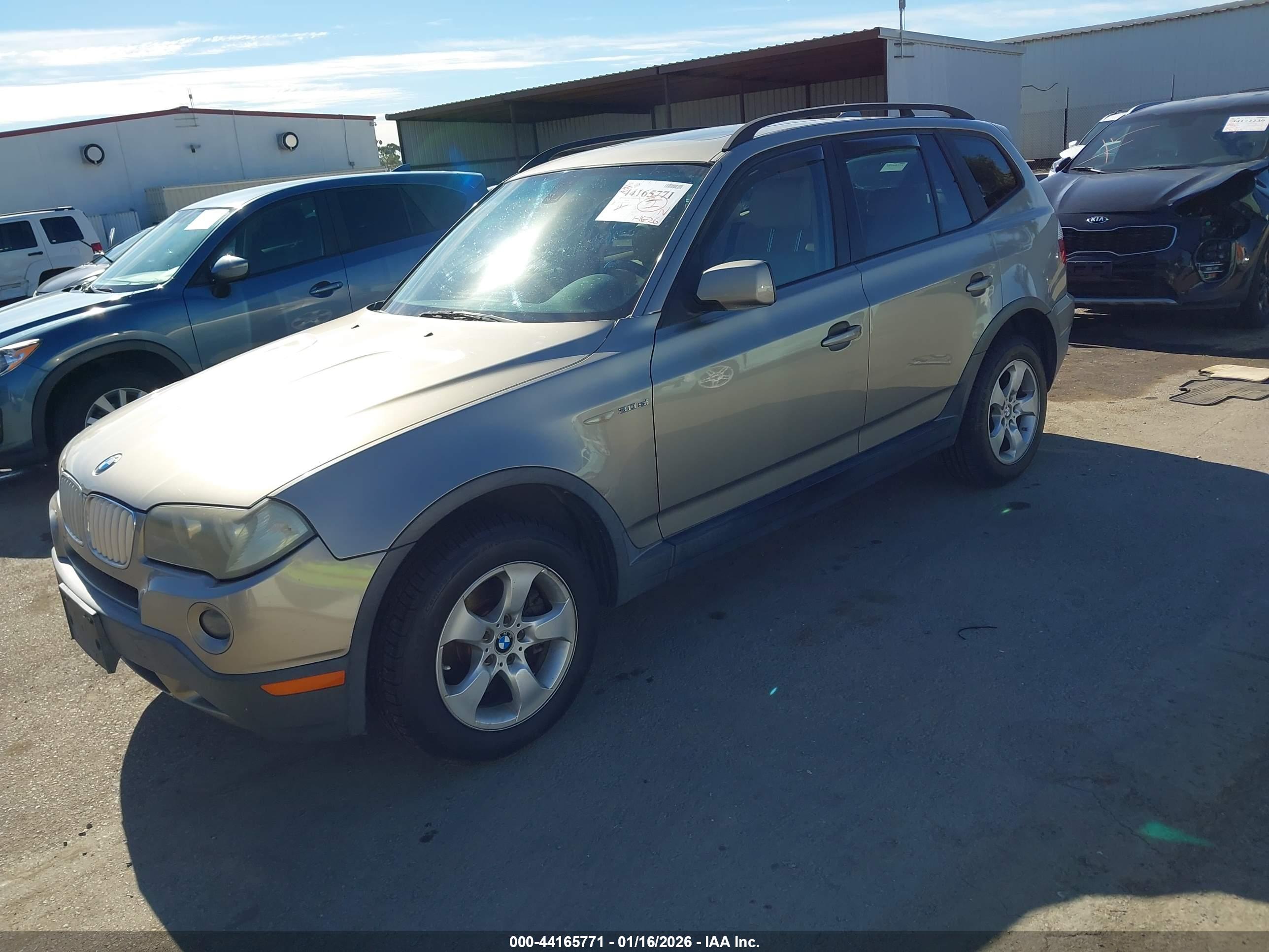 BMW X3 image 2