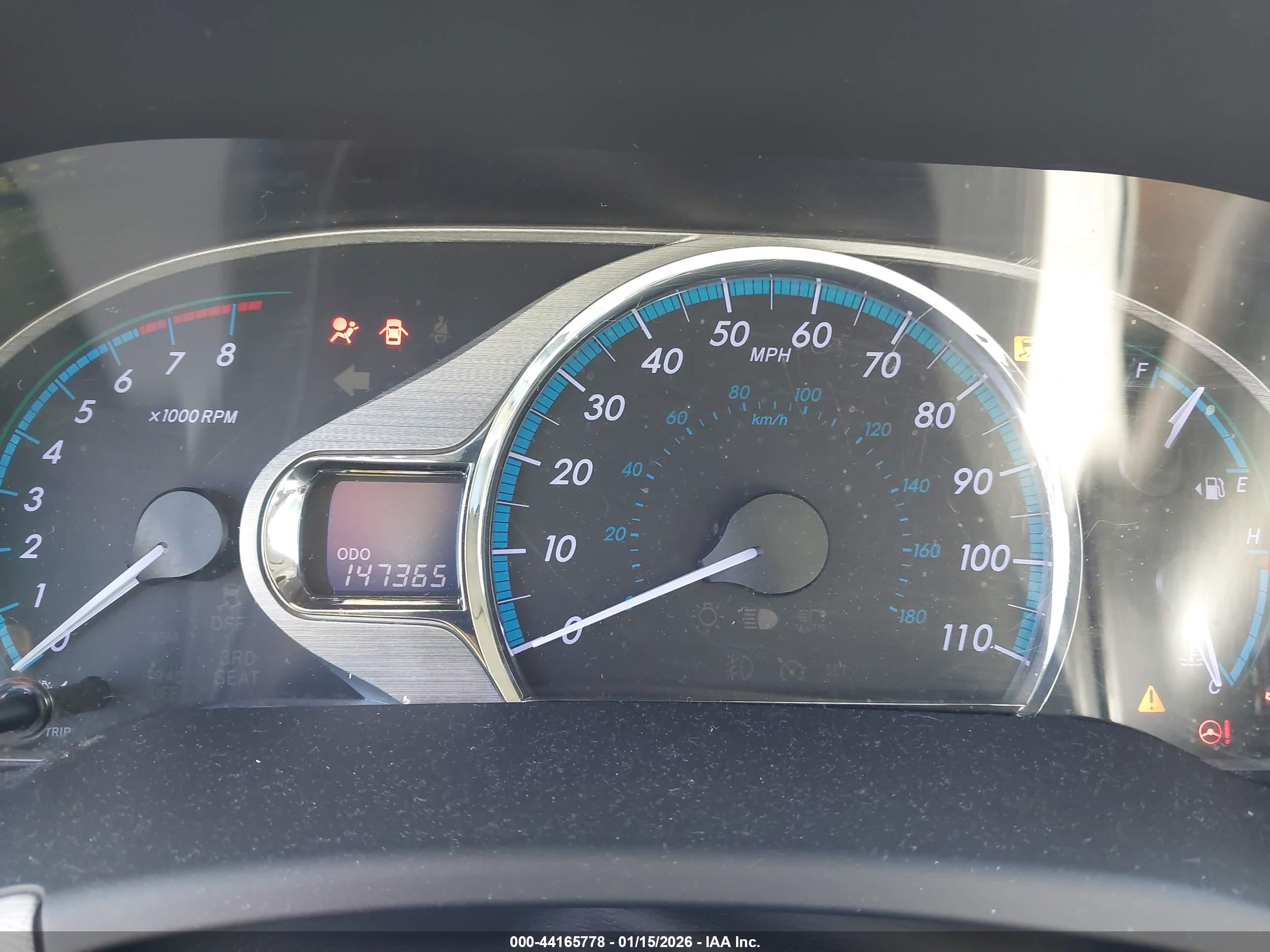 TOYOTA SIENNA image 7