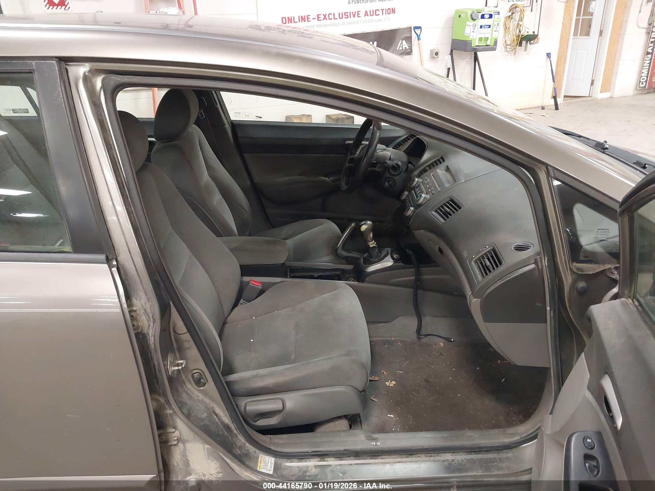 HONDA CIVIC image 5