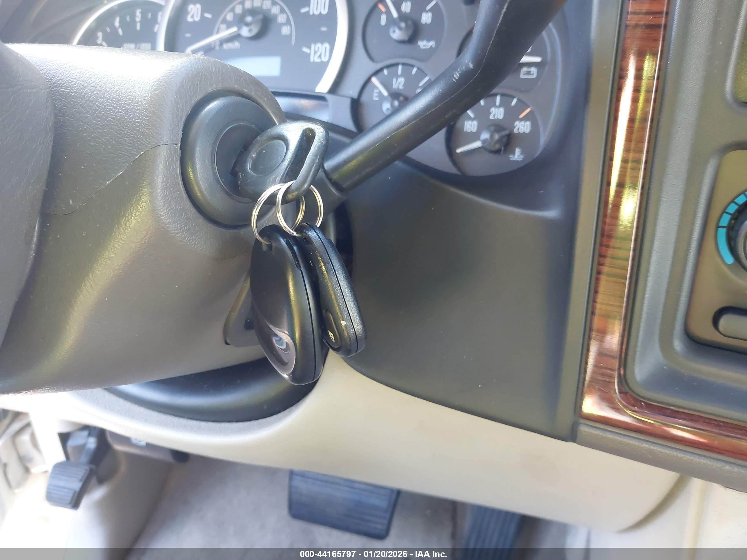 CADILLAC ESCALADE image 11