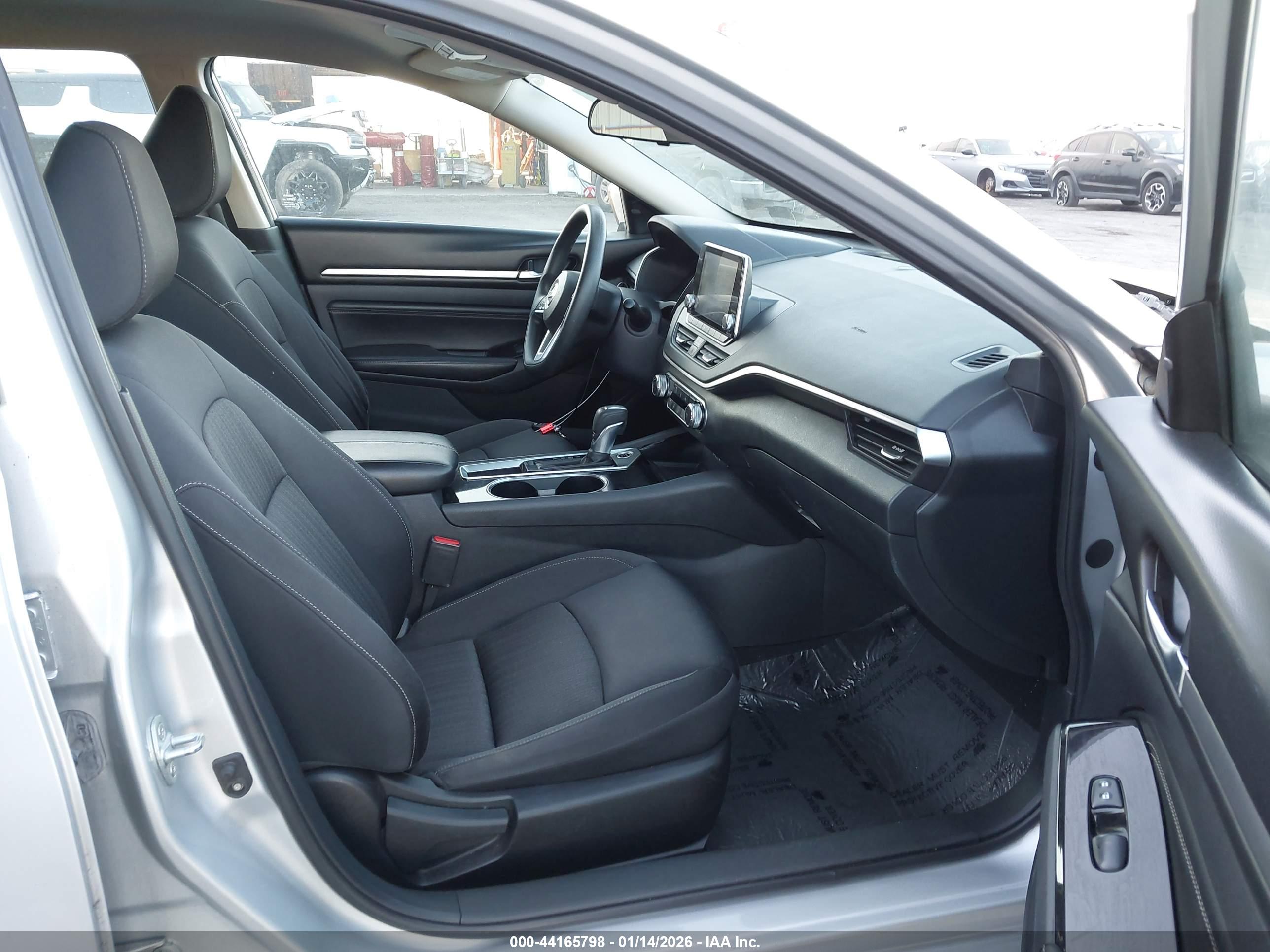 NISSAN ALTIMA image 5