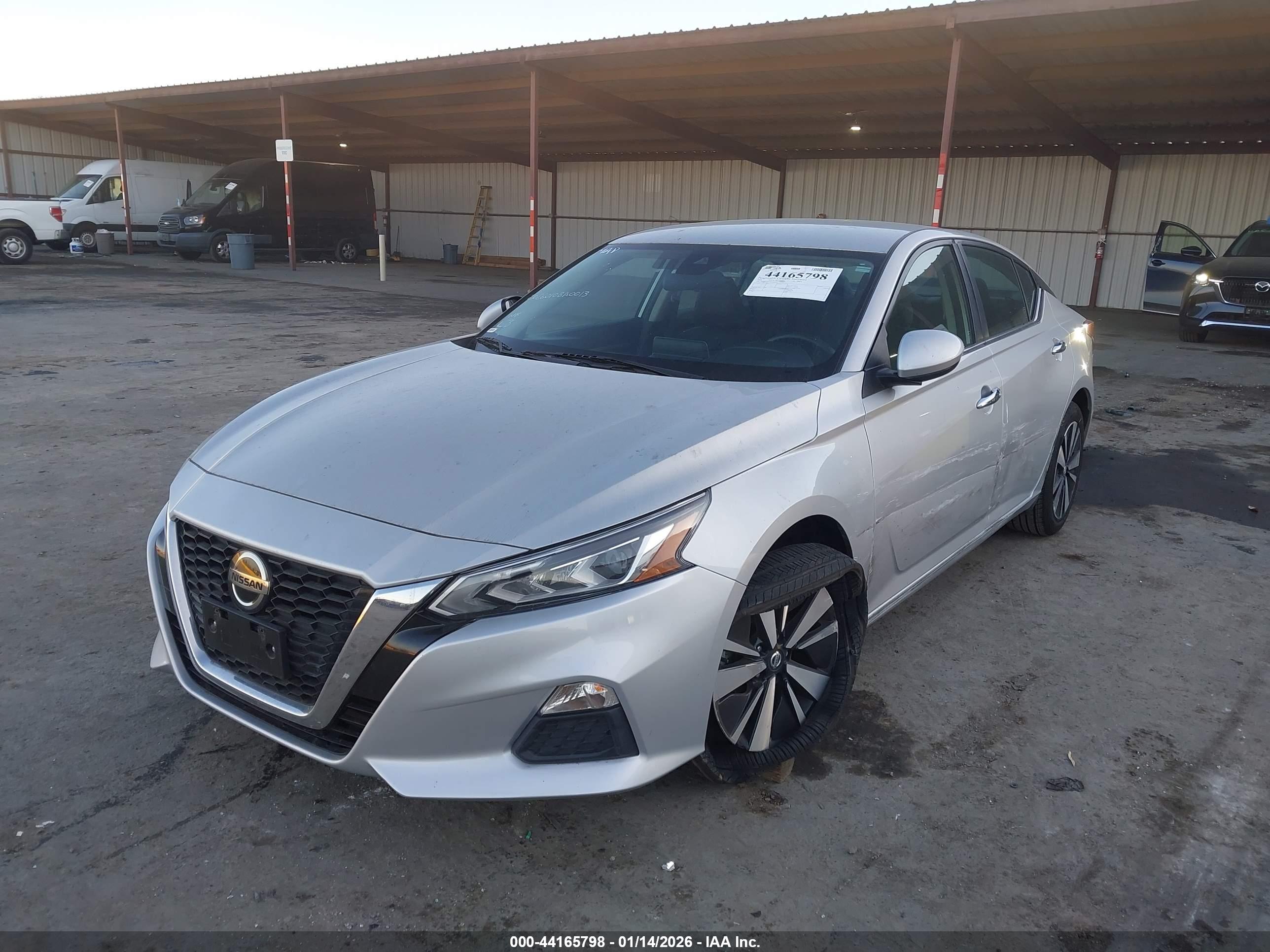 NISSAN ALTIMA image 6