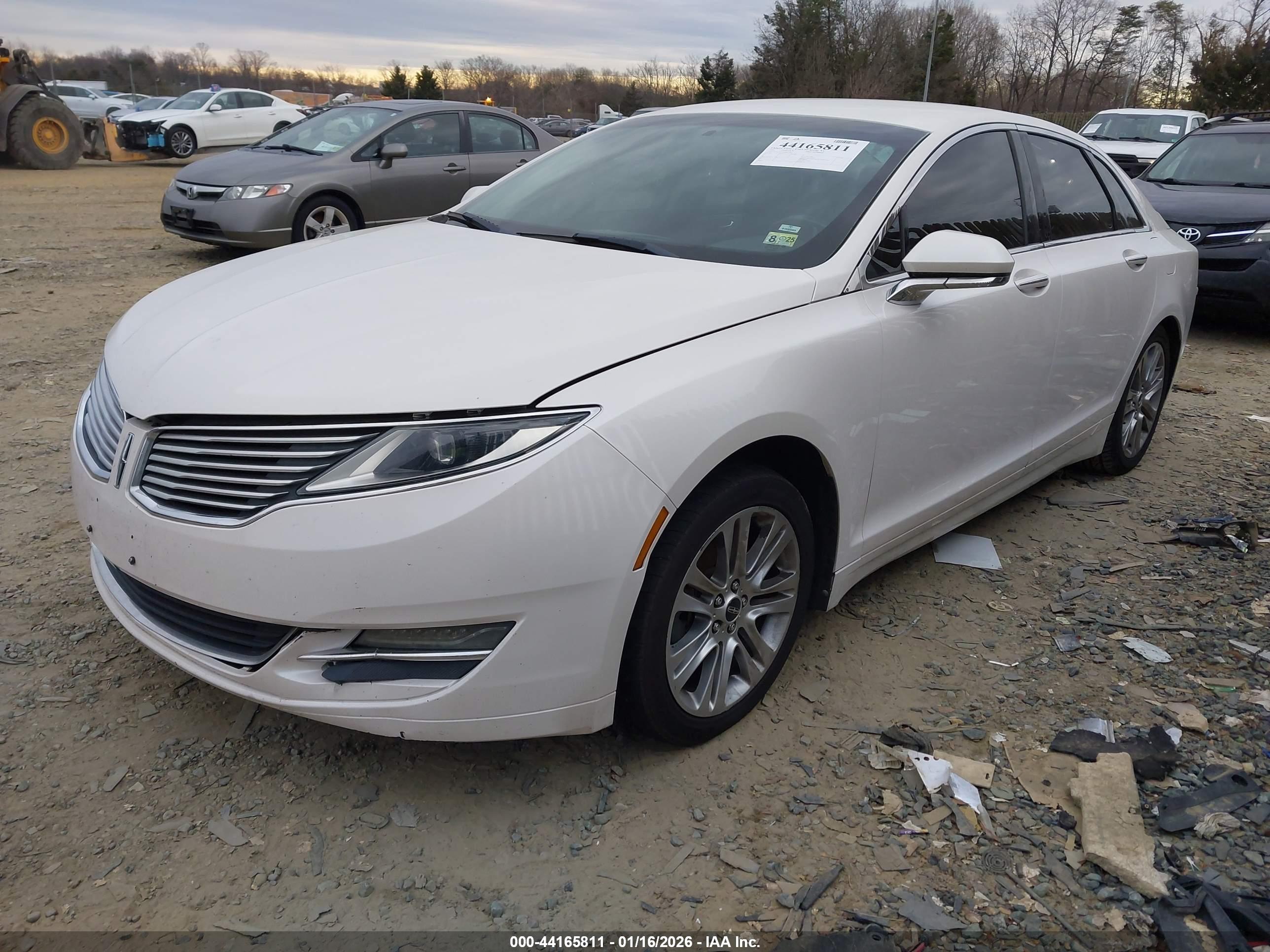 LINCOLN MKZ image 2