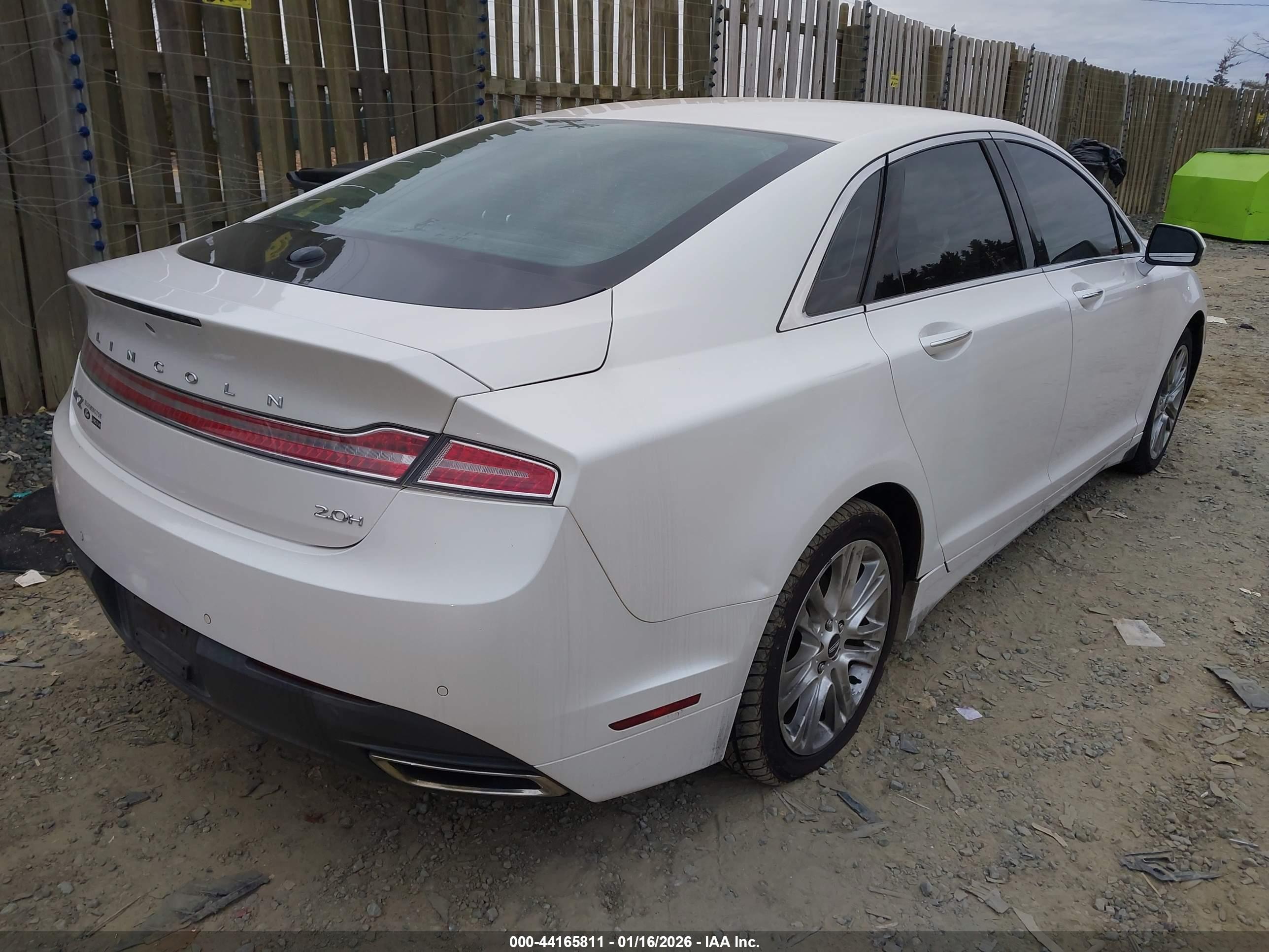 LINCOLN MKZ image 4