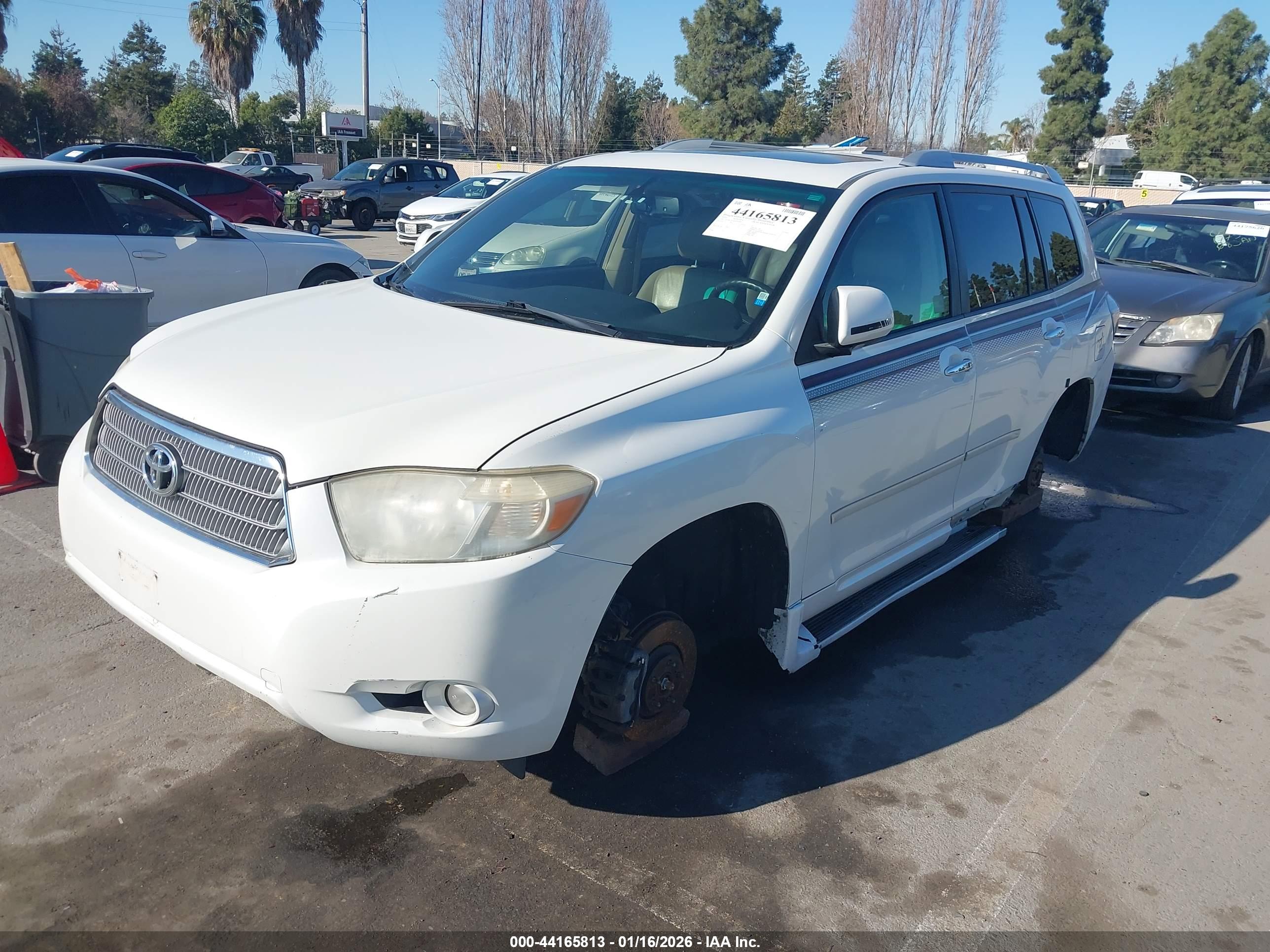 TOYOTA HIGHLANDER image 2