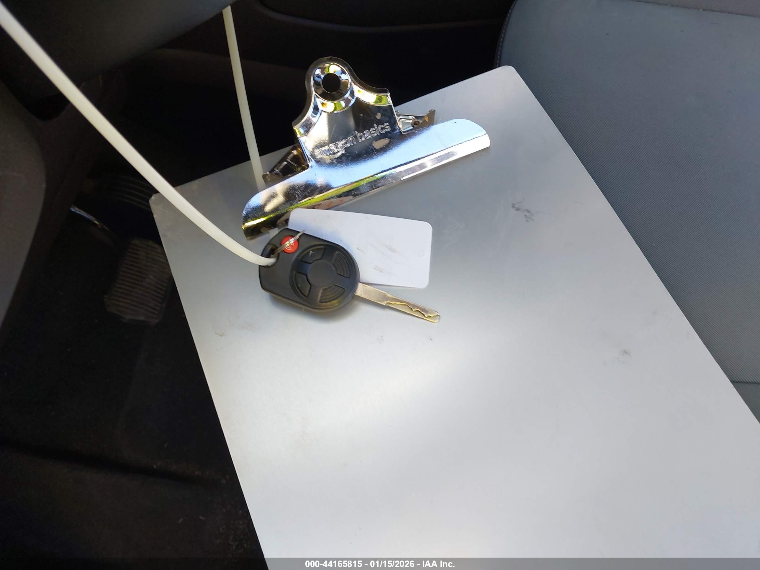 FORD ESCAPE image 11