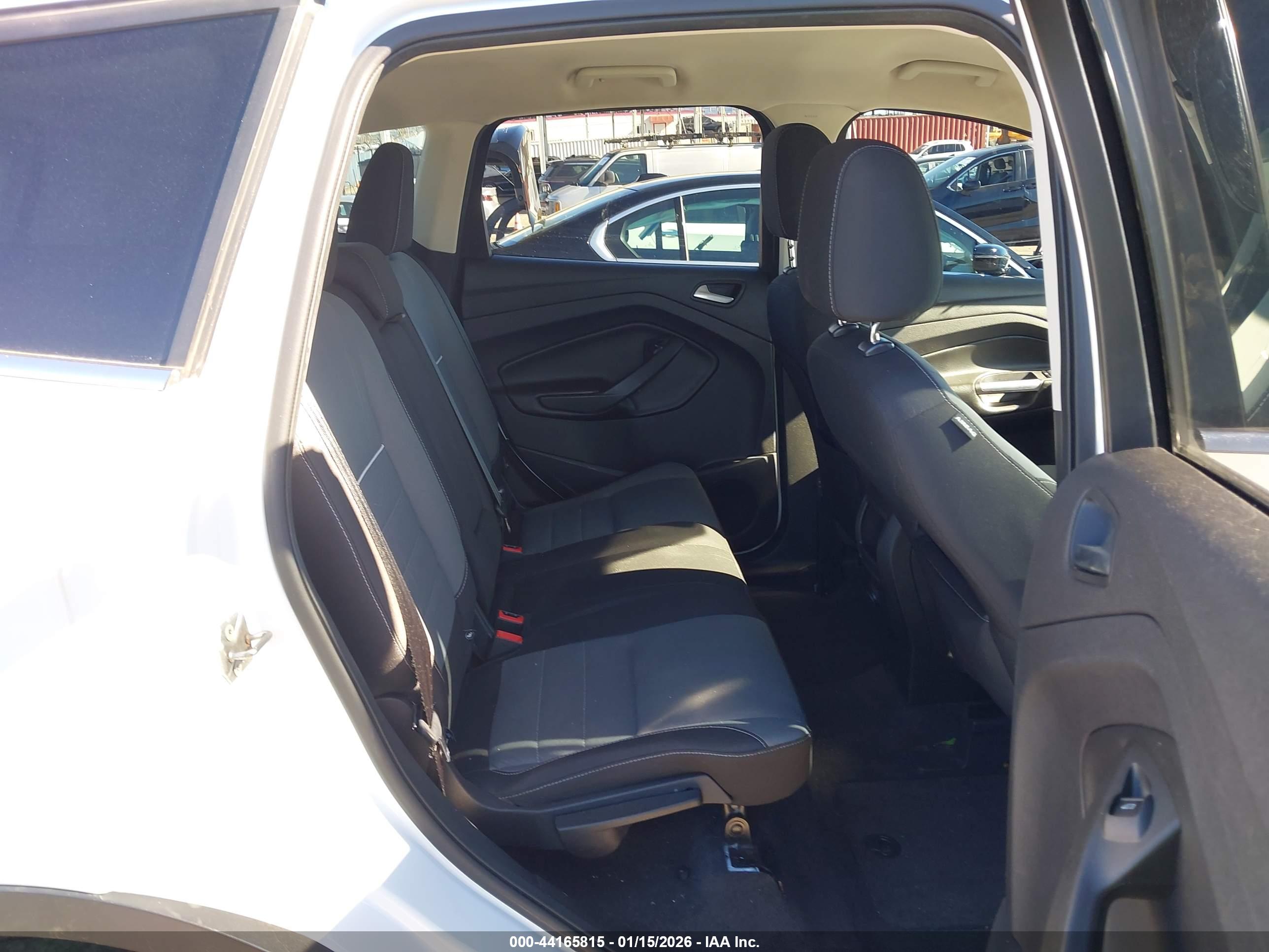 FORD ESCAPE image 8