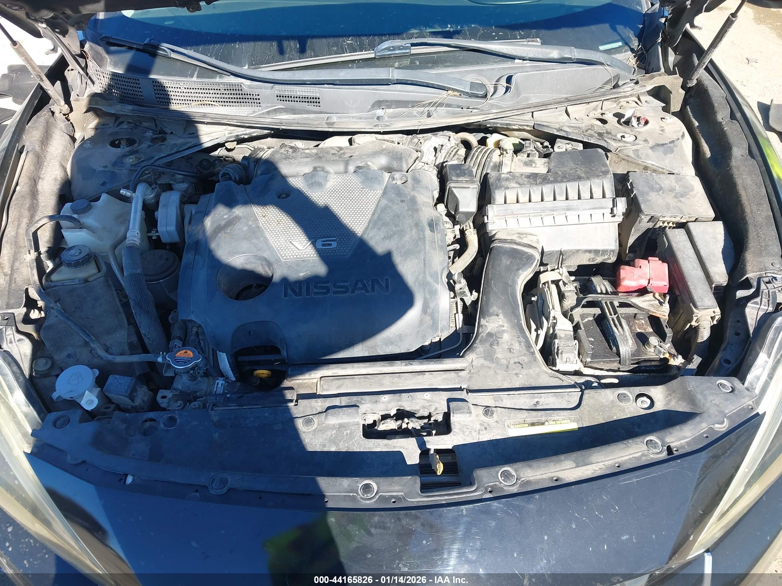 NISSAN MAXIMA image 10