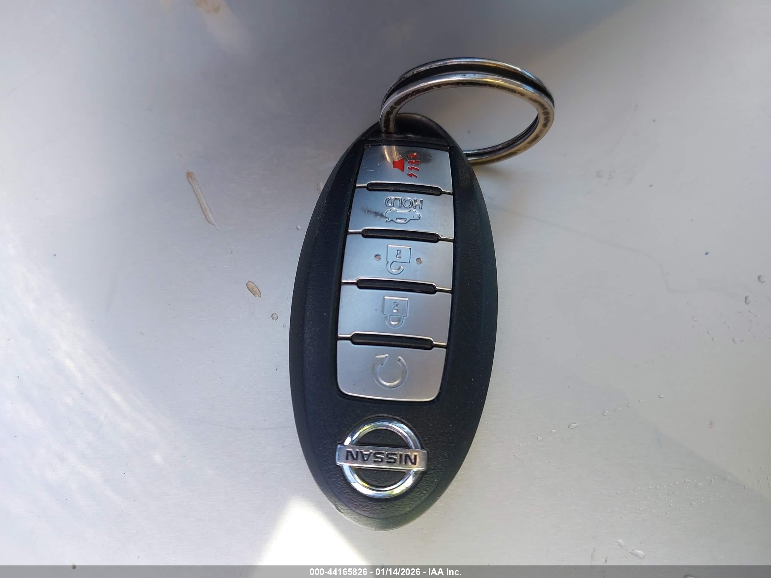 NISSAN MAXIMA image 11