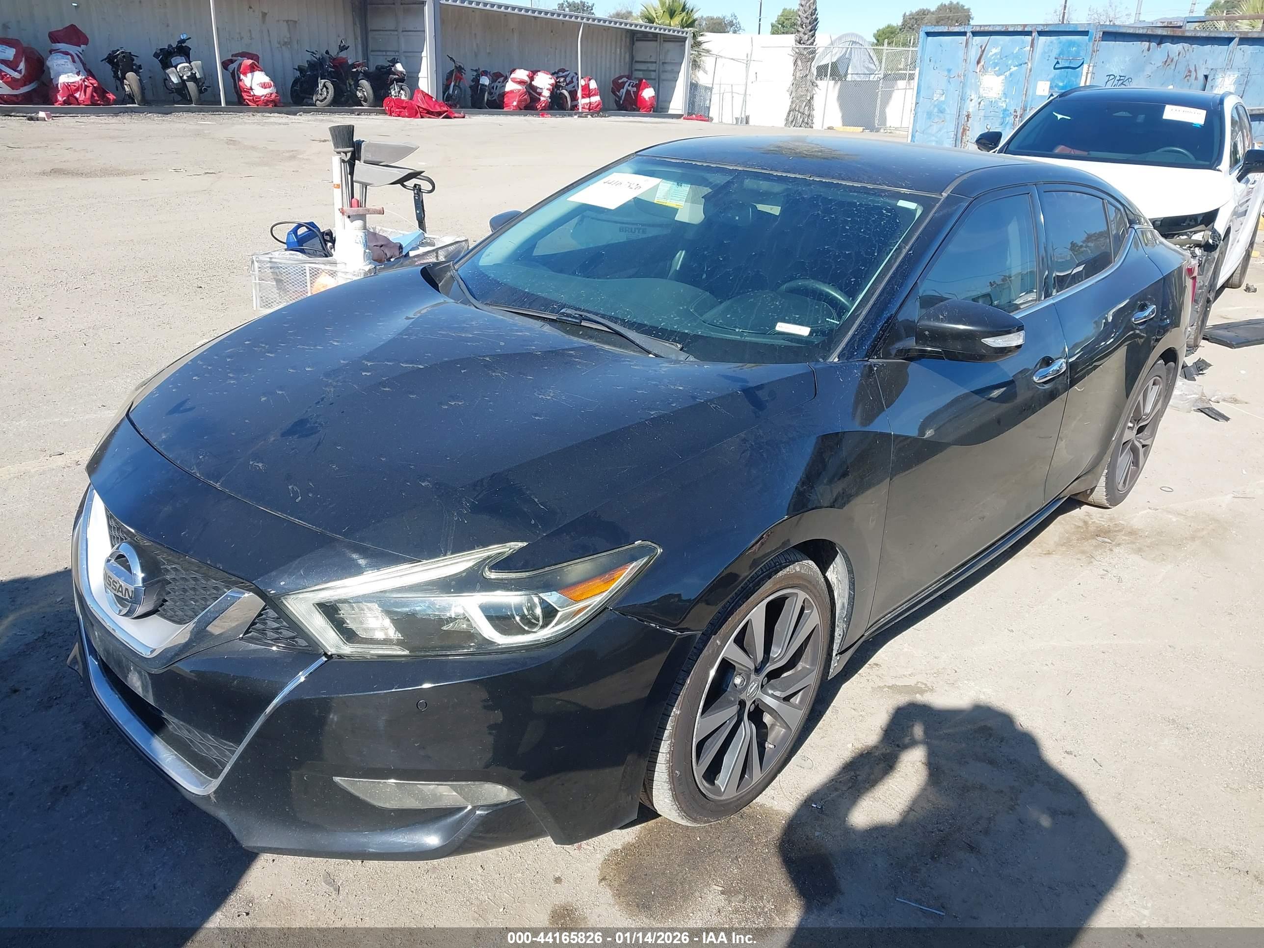 NISSAN MAXIMA image 2