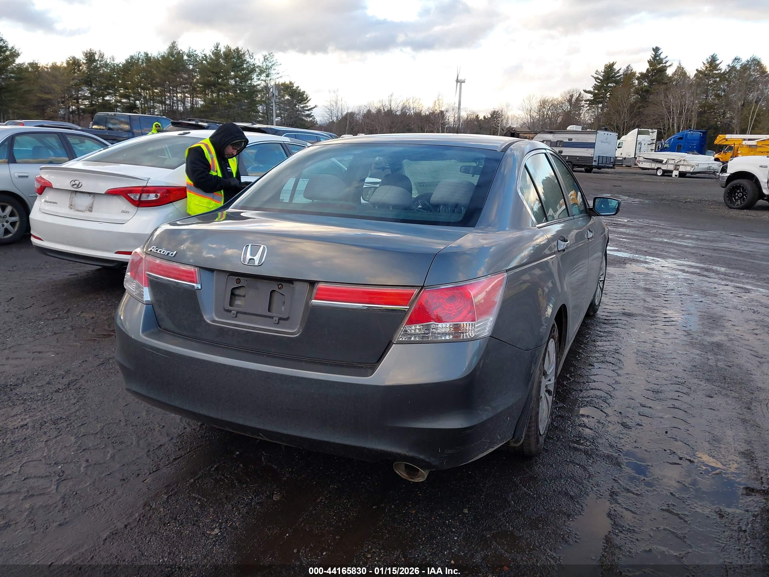 HONDA ACCORD image 4