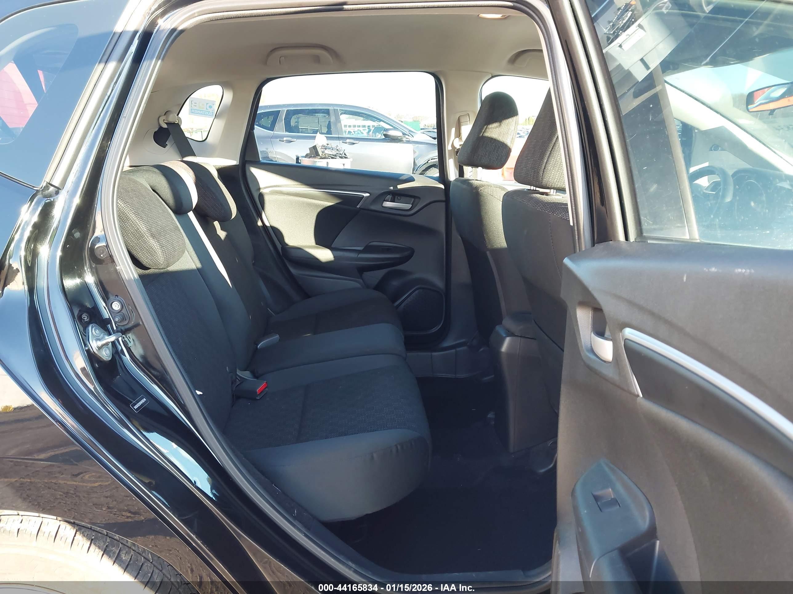 HONDA FIT image 8