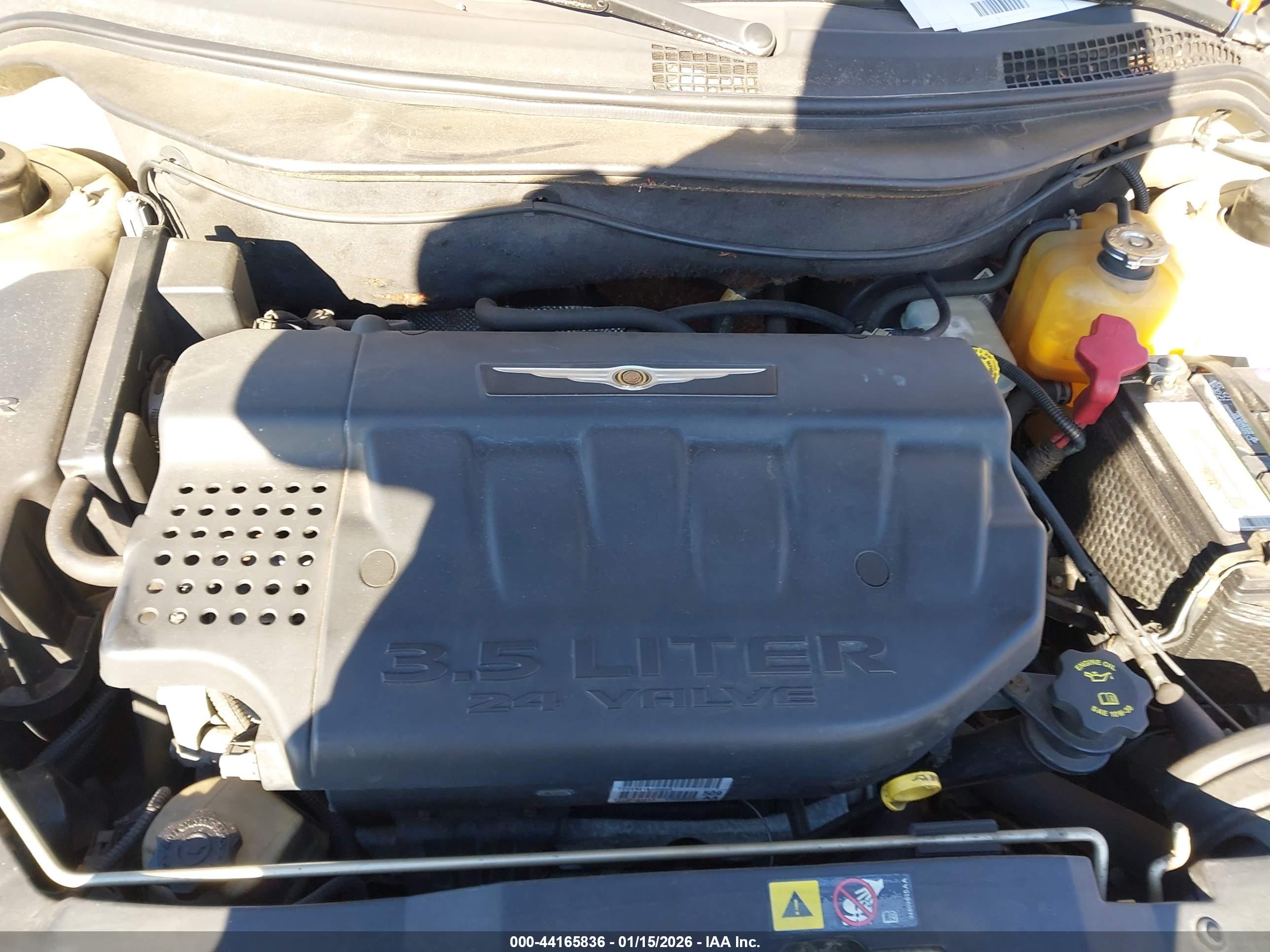 CHRYSLER PACIFICA image 10
