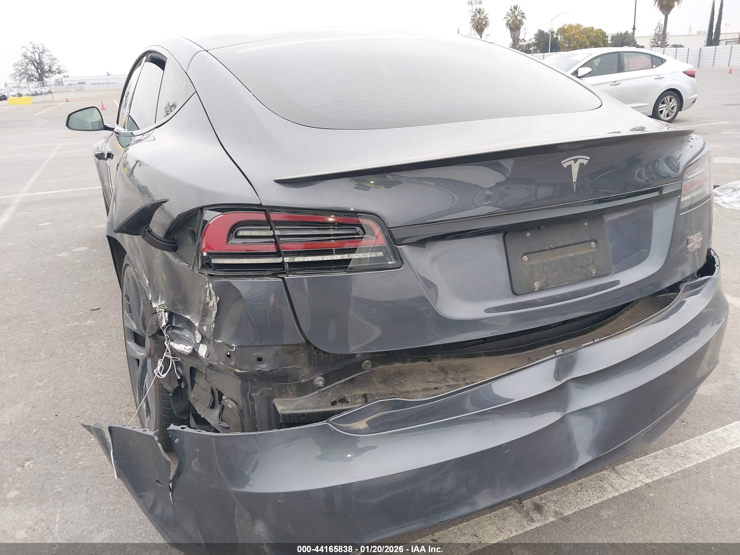 TESLA MODEL image 6