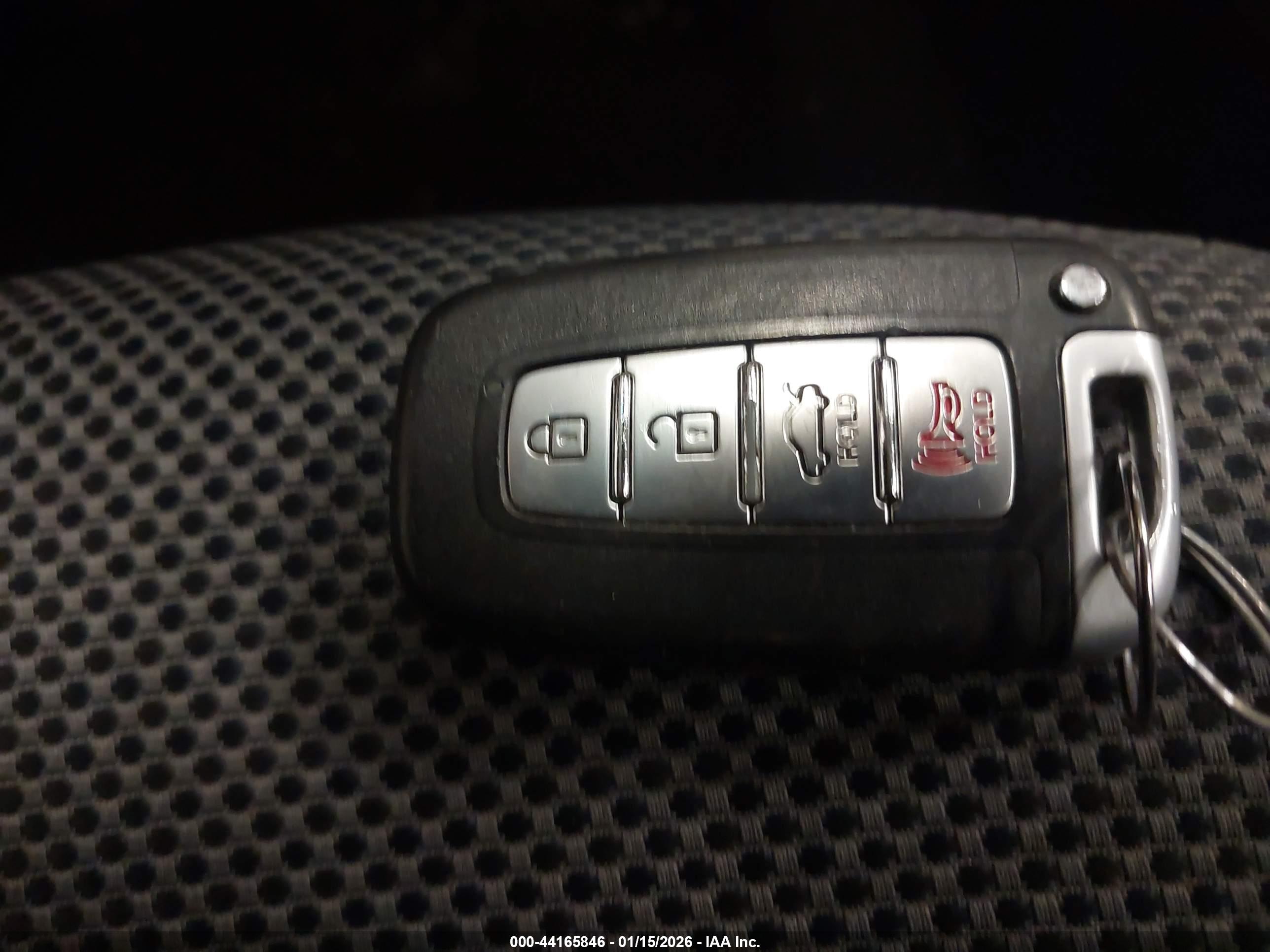 HYUNDAI SONATA image 11