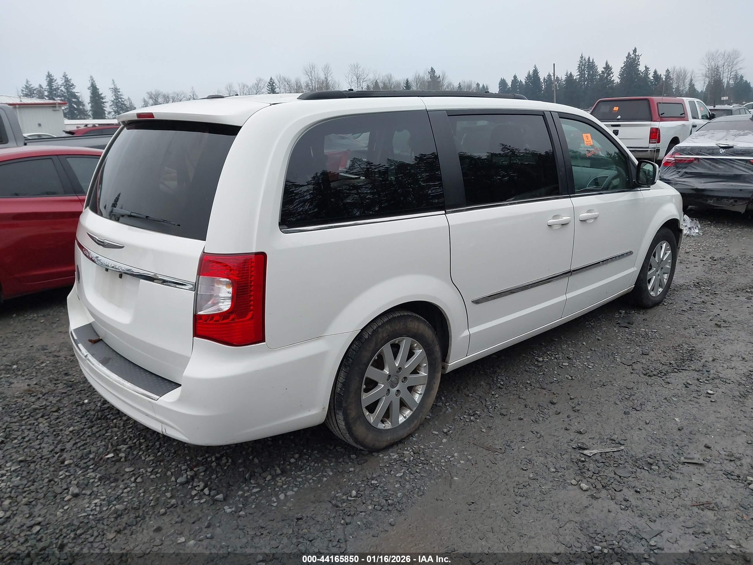 CHRYSLER TOWN image 4