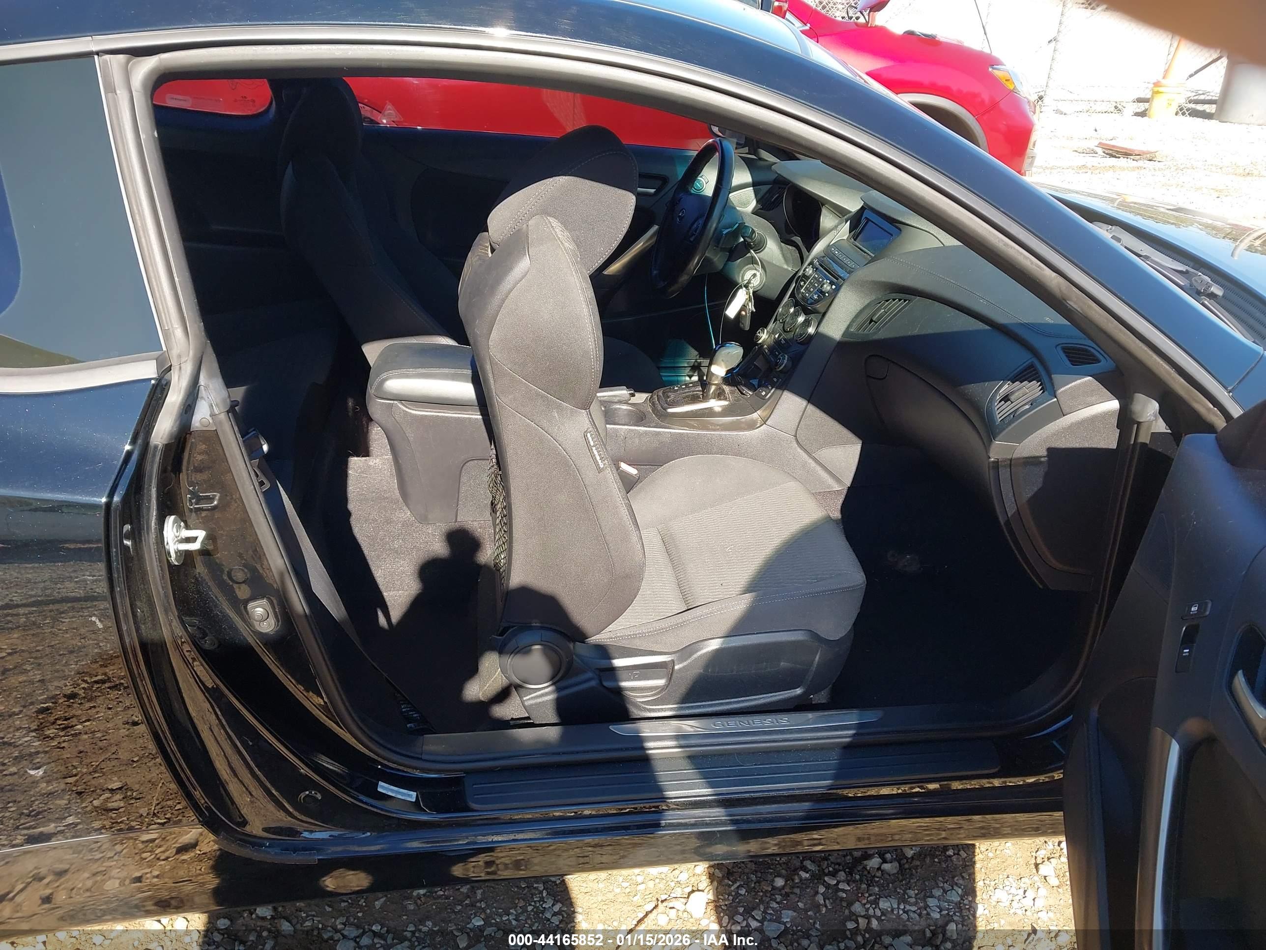HYUNDAI GENESIS image 5