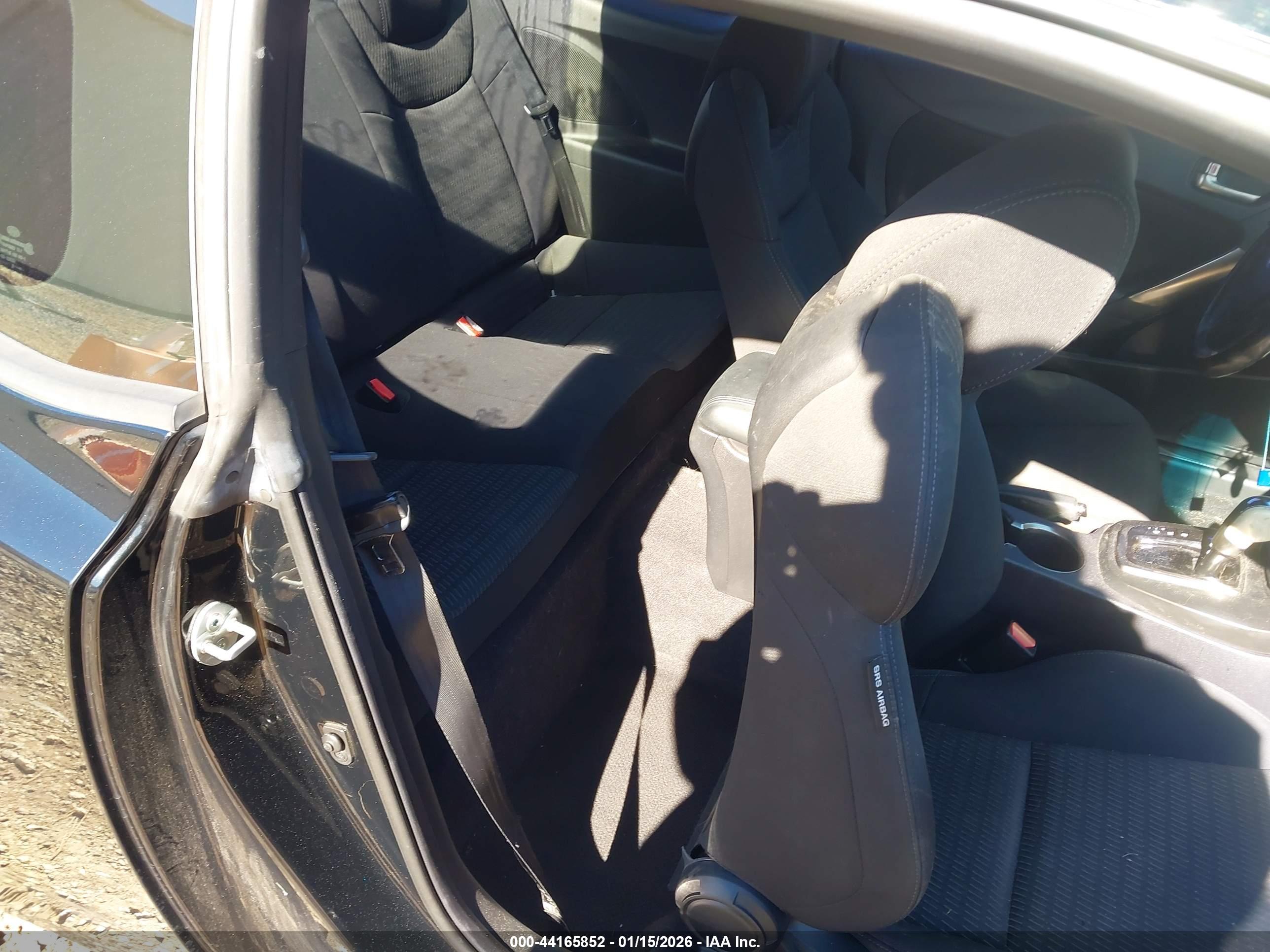 HYUNDAI GENESIS image 8