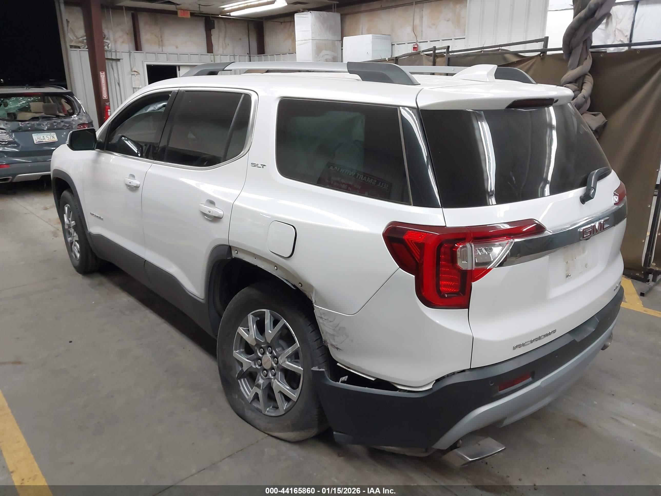 GMC ACADIA image 3