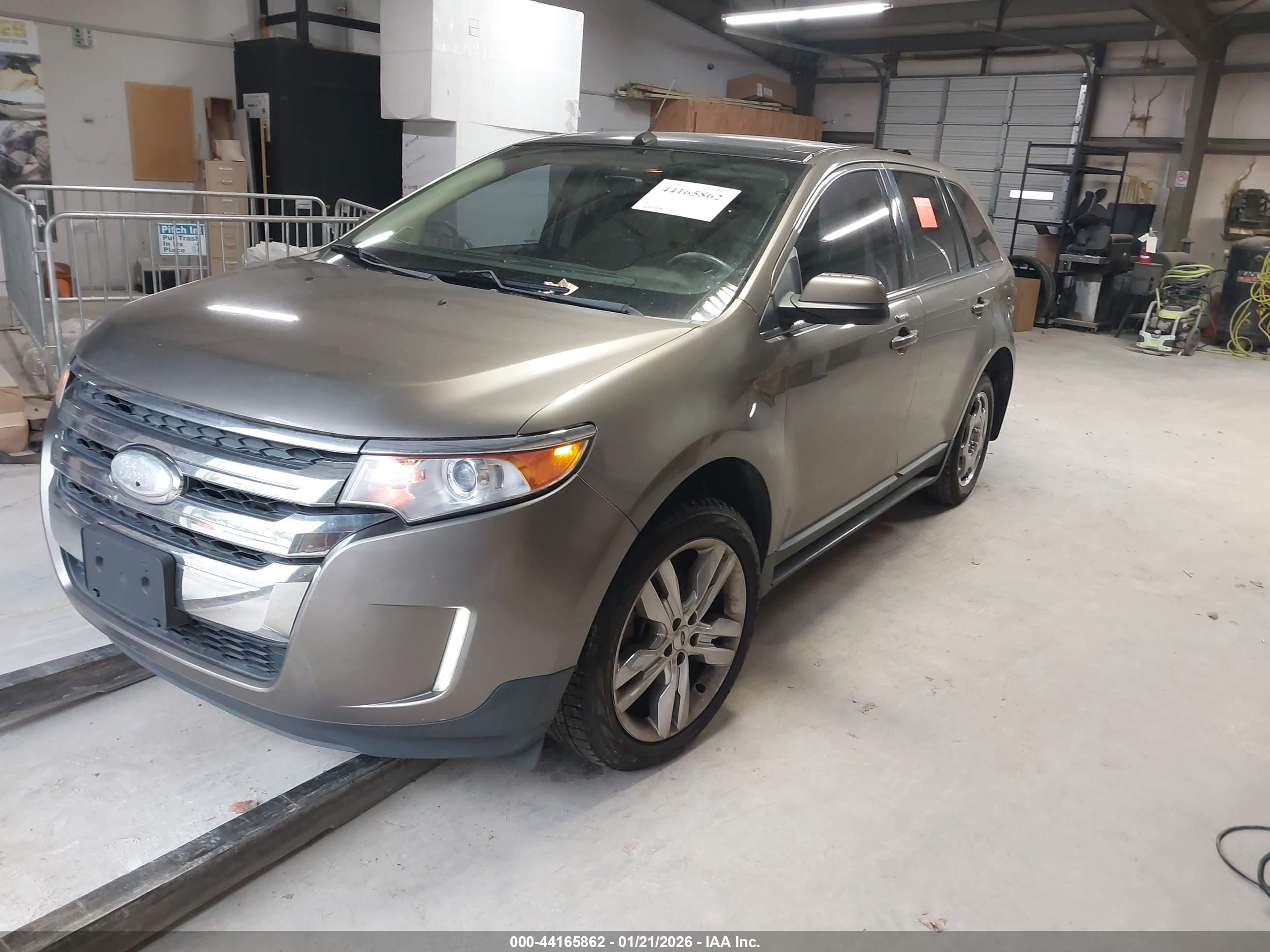 FORD EDGE image 2