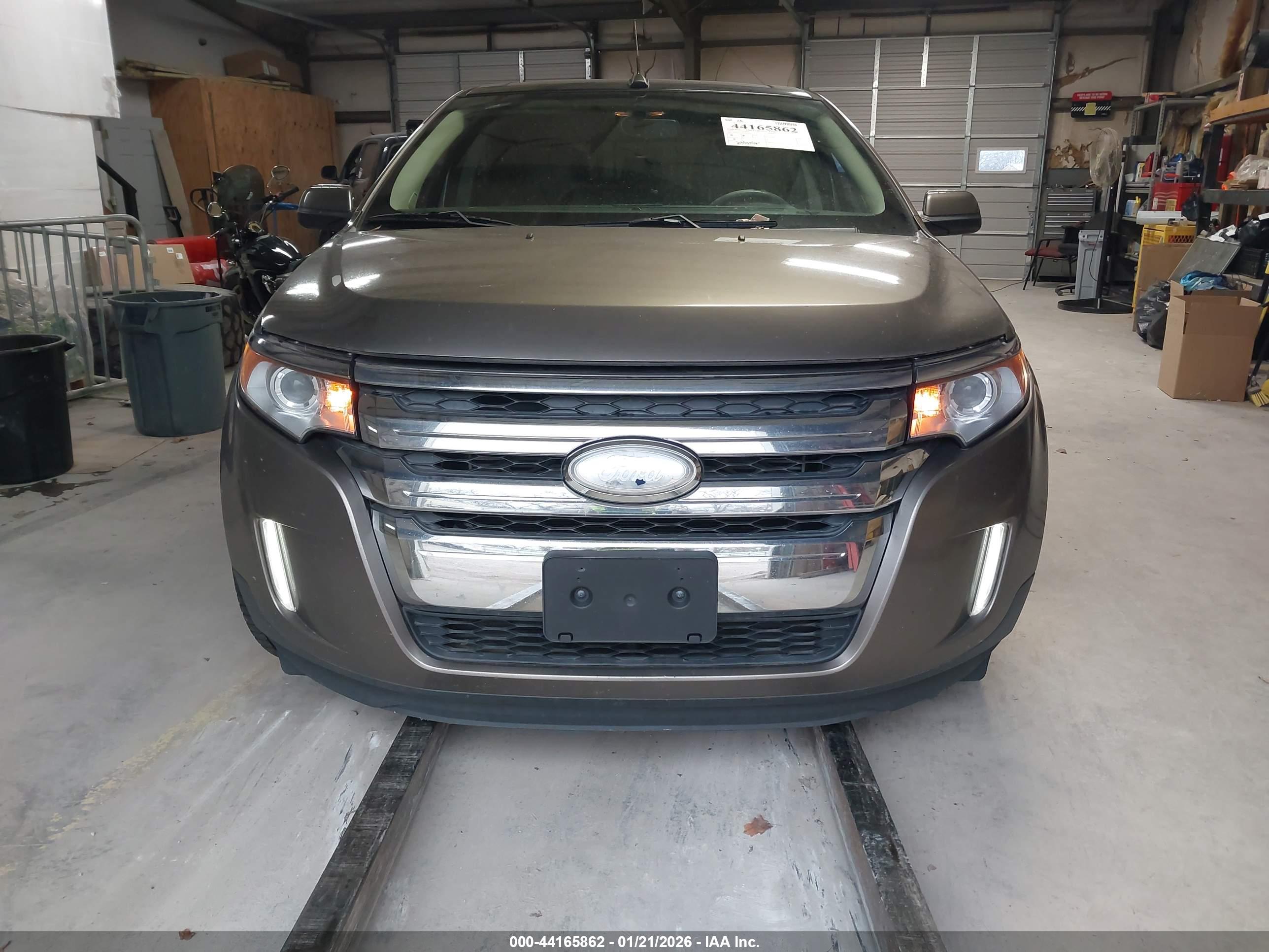 FORD EDGE image 6