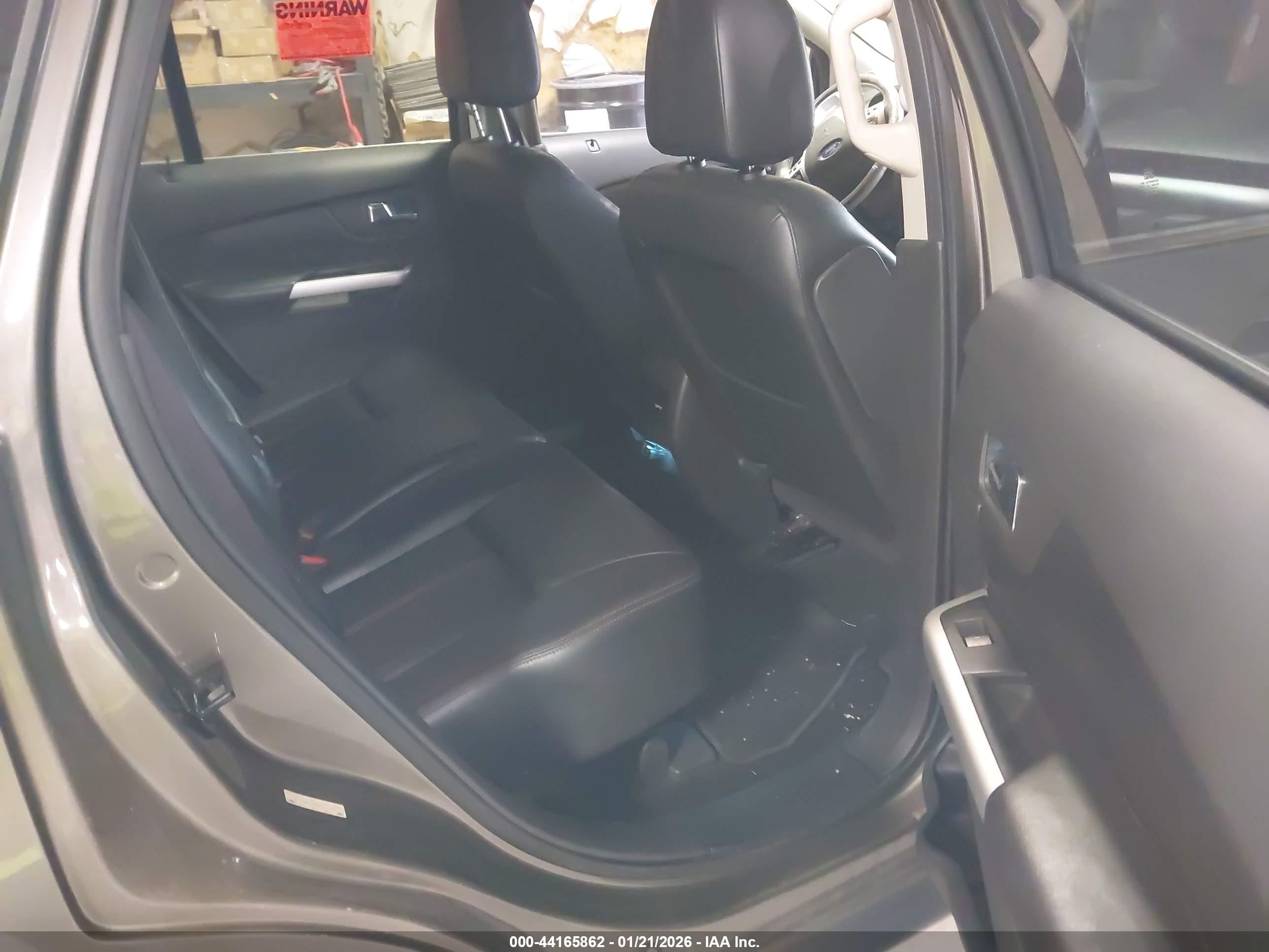 FORD EDGE image 8