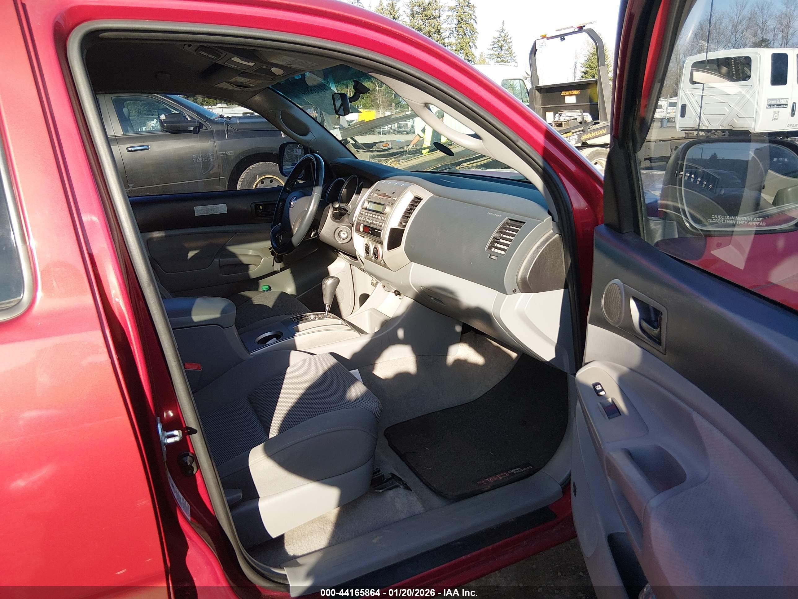 TOYOTA TACOMA image 5