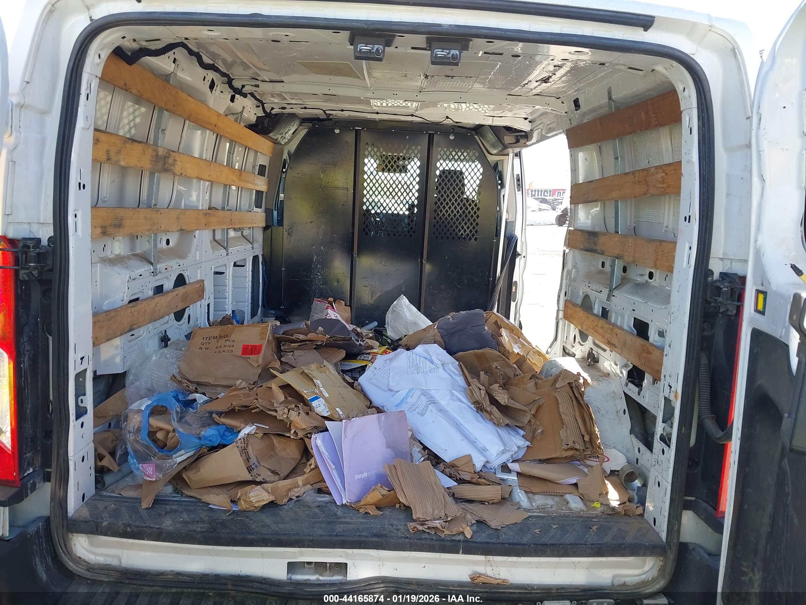 FORD TRANSIT-250 image 8