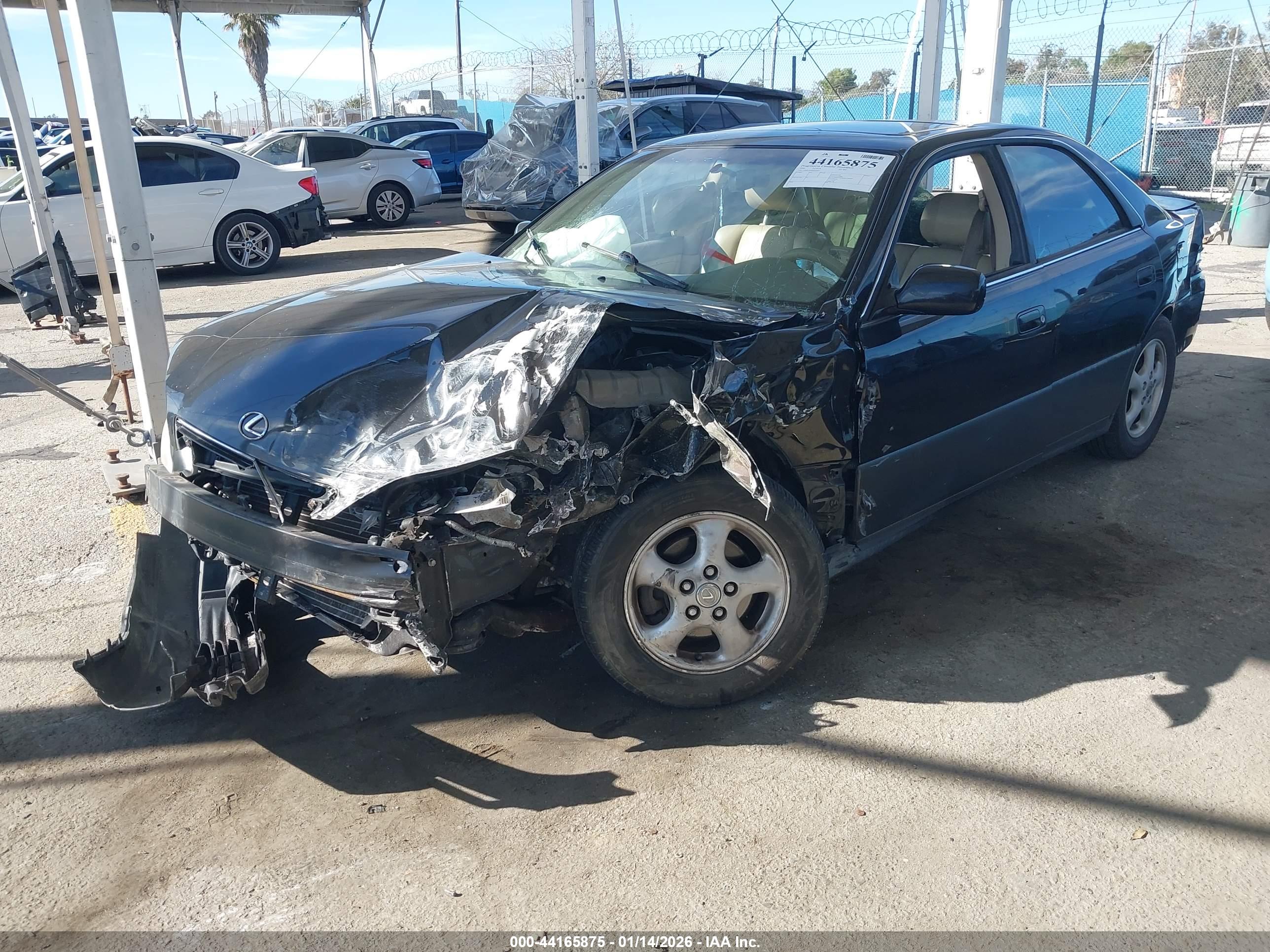LEXUS ES image 2