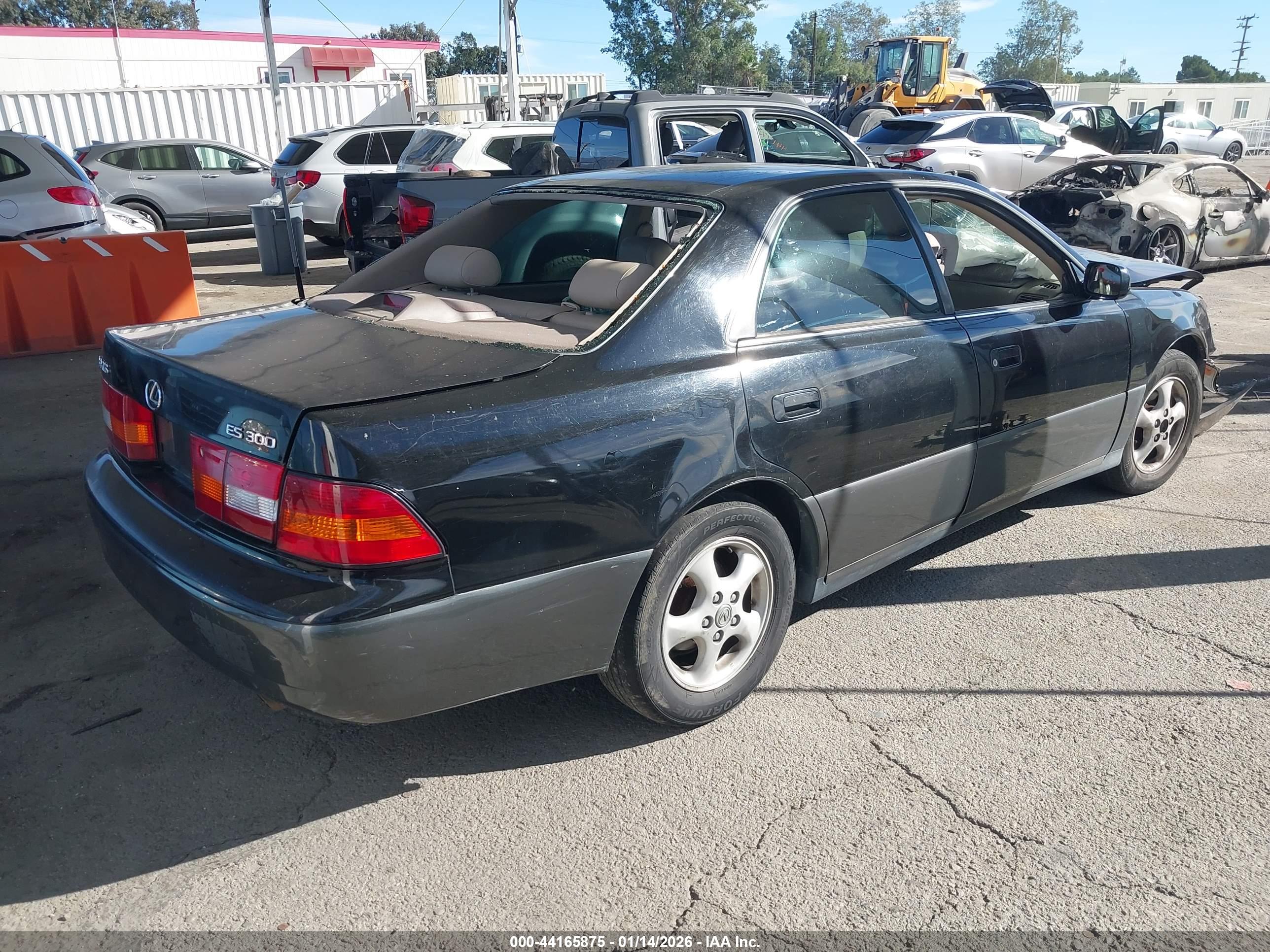 LEXUS ES image 4