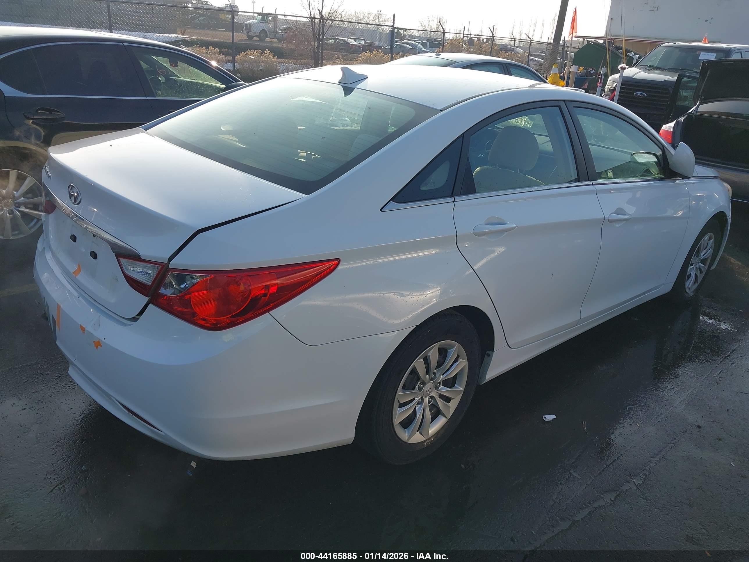 HYUNDAI SONATA image 4