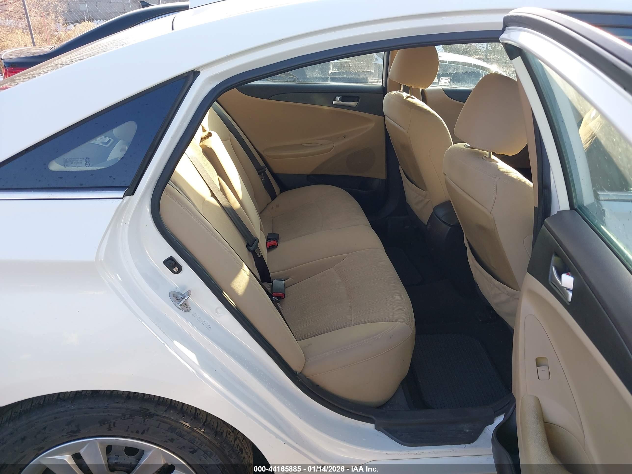 HYUNDAI SONATA image 8