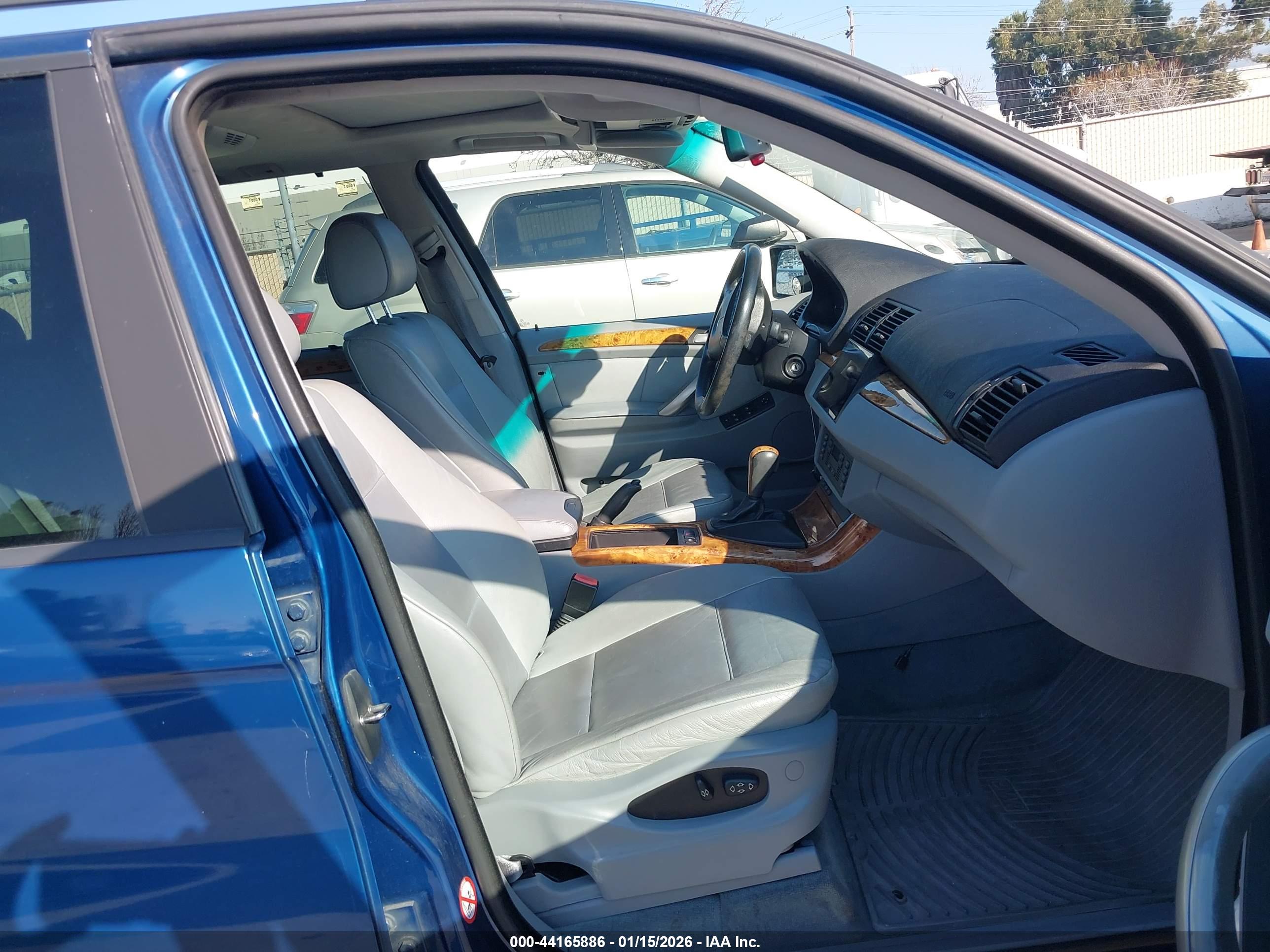 BMW X5 image 5