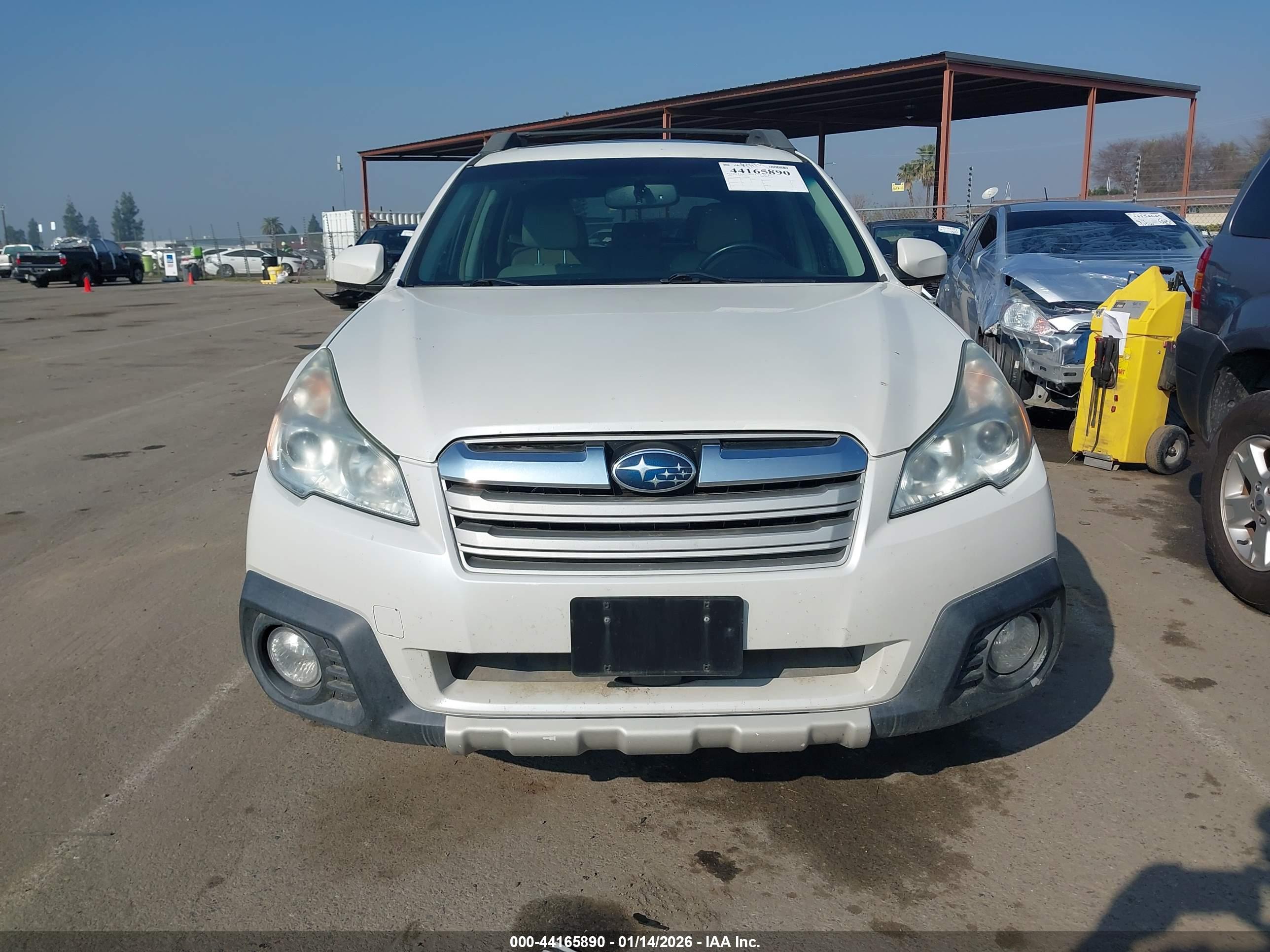 SUBARU OUTBACK image 6
