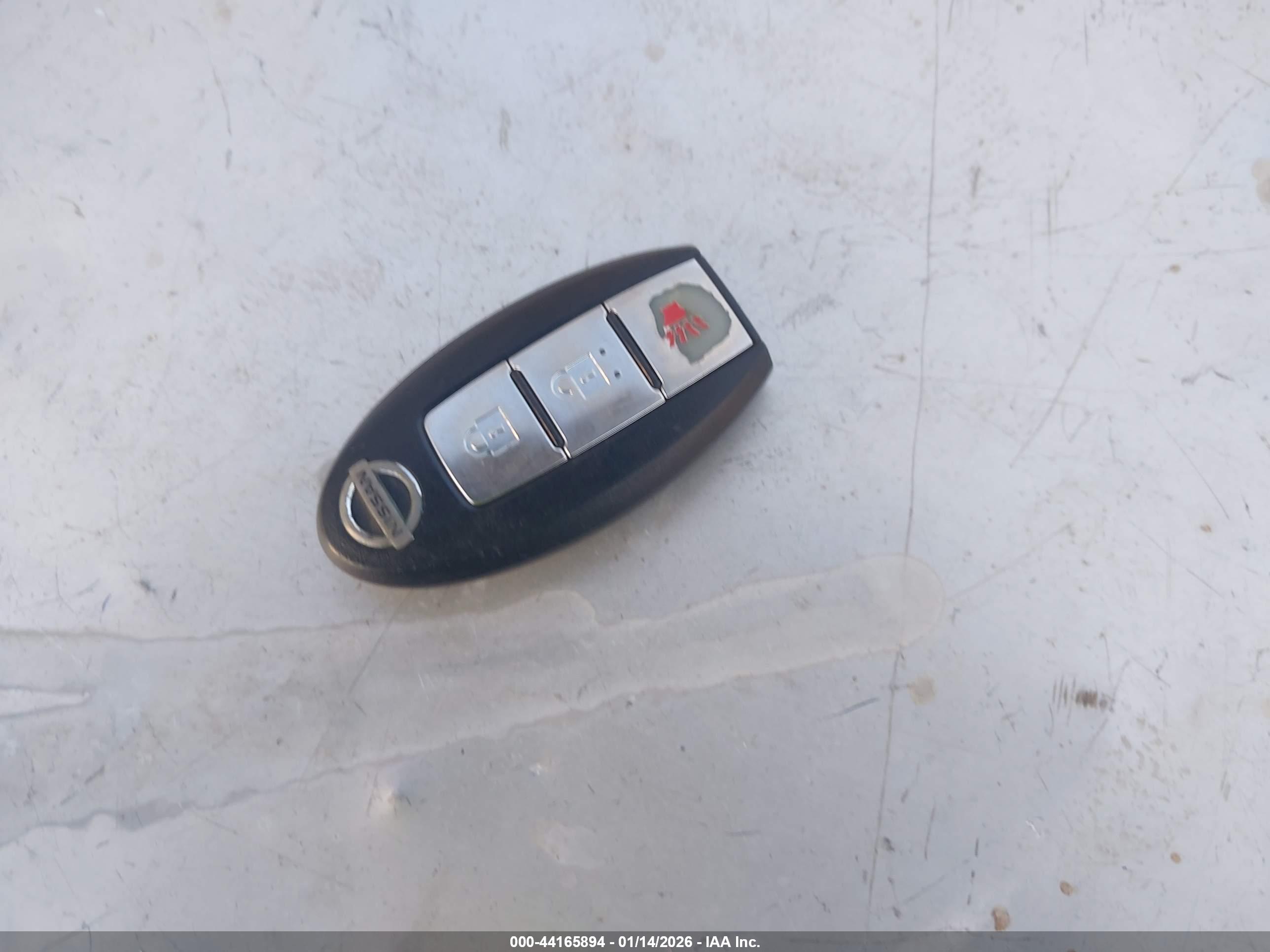 NISSAN ROGUE image 11