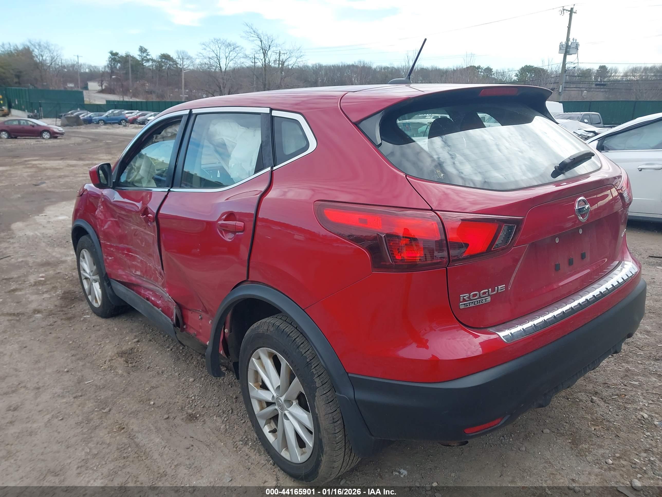 NISSAN ROGUE image 3
