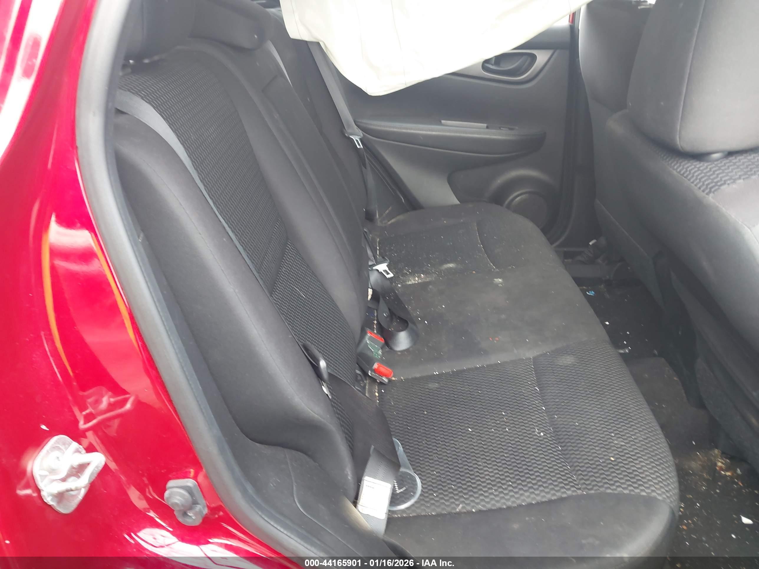 NISSAN ROGUE image 8