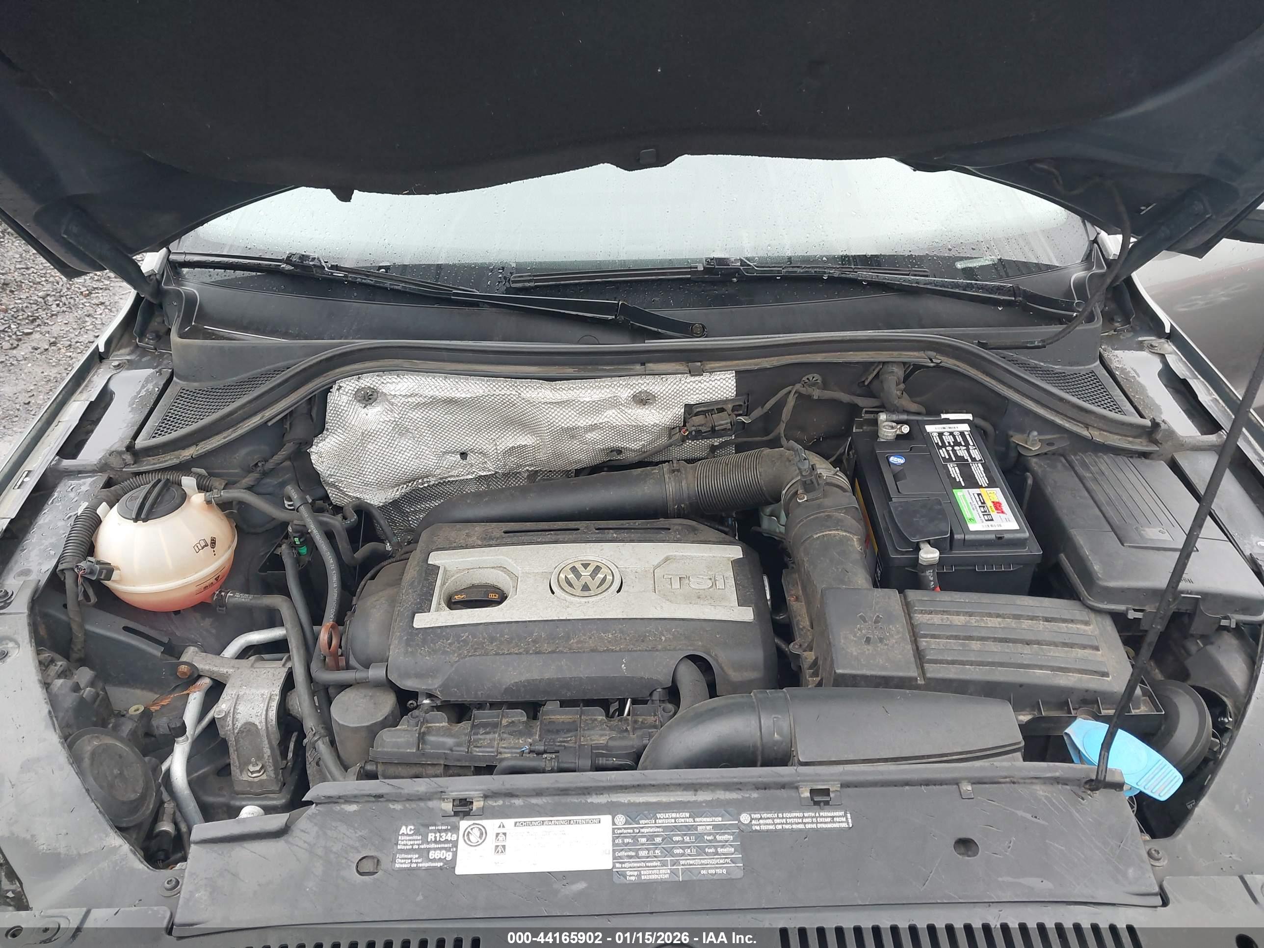 VOLKSWAGEN TIGUAN image 10