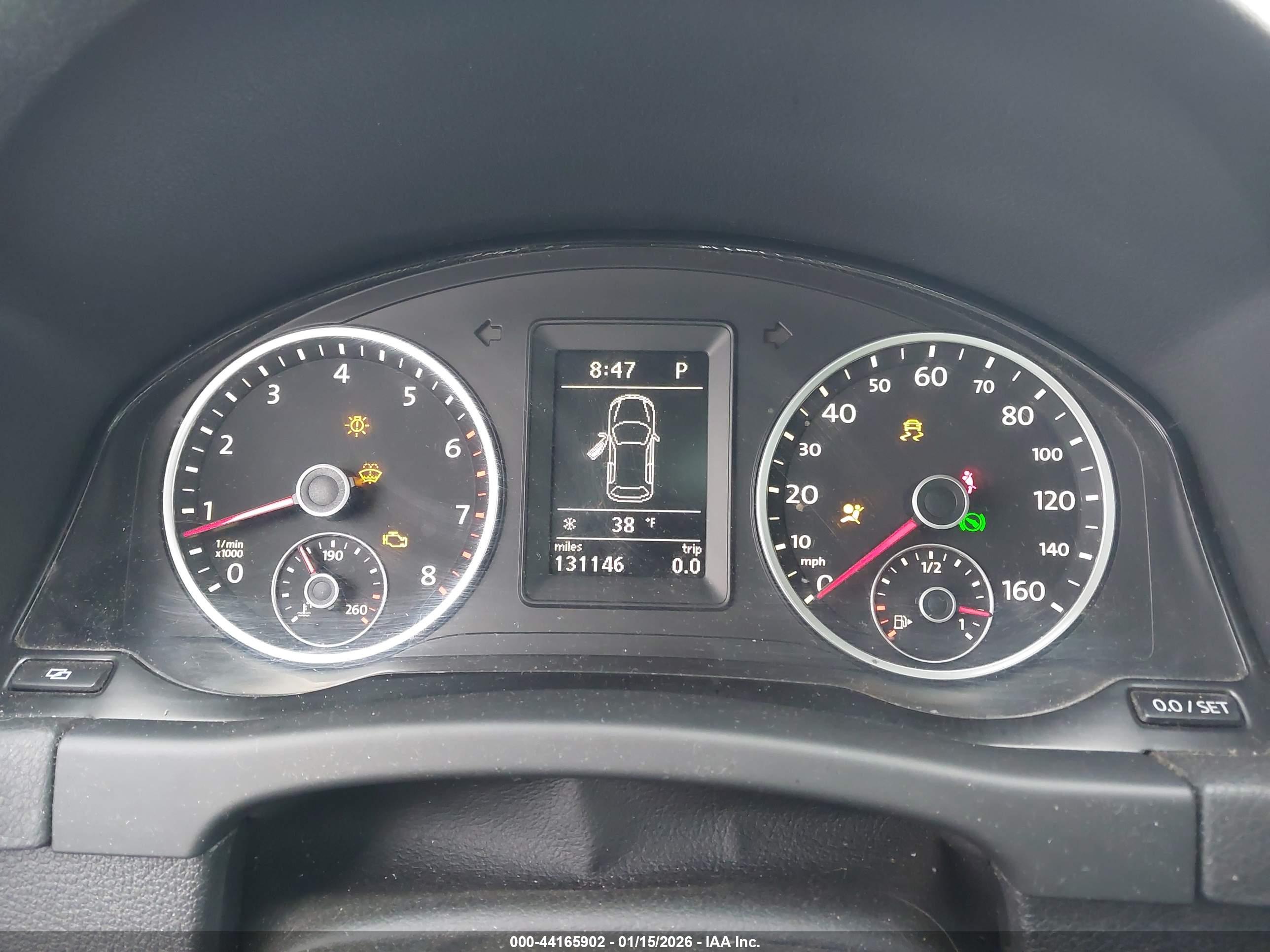 VOLKSWAGEN TIGUAN image 7