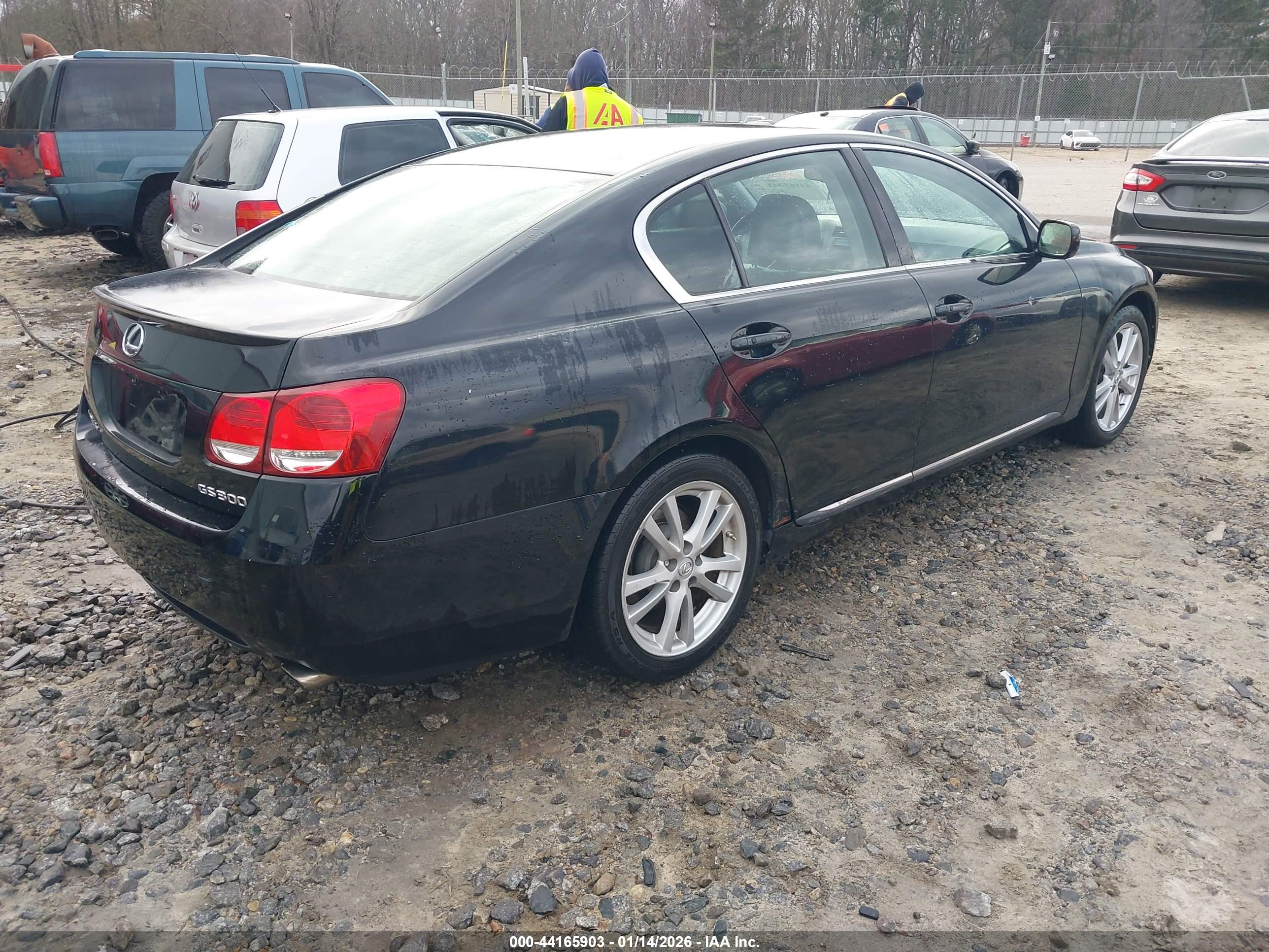 LEXUS GS image 4